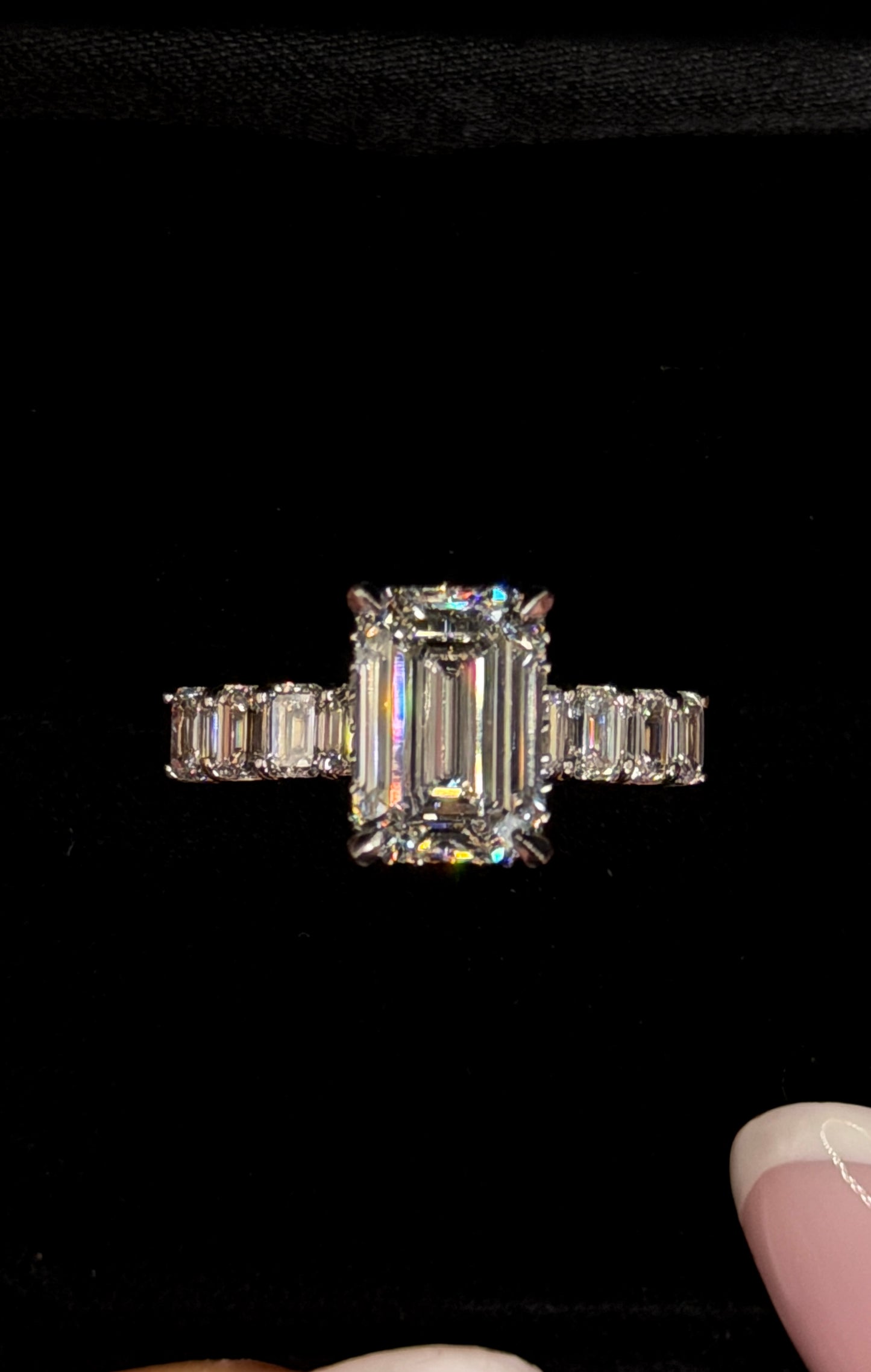 3.00ct Emerald Cut (E VS1) Engagement Ring – IGI Certified – Emerald Diamond Shank & Hidden Halo