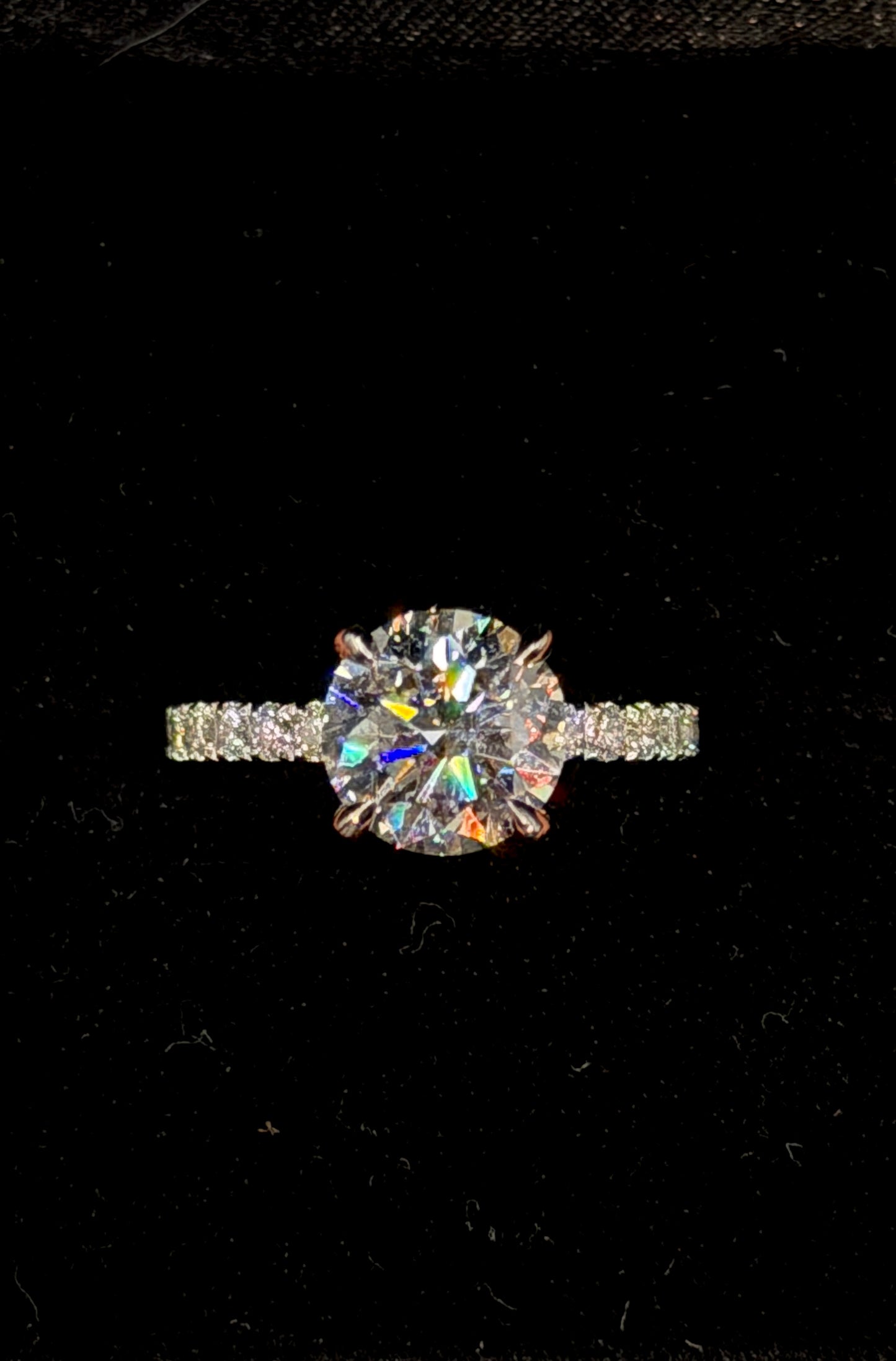2.00ct Round D VVS2 Diamond Shank Ring – IGI Certified