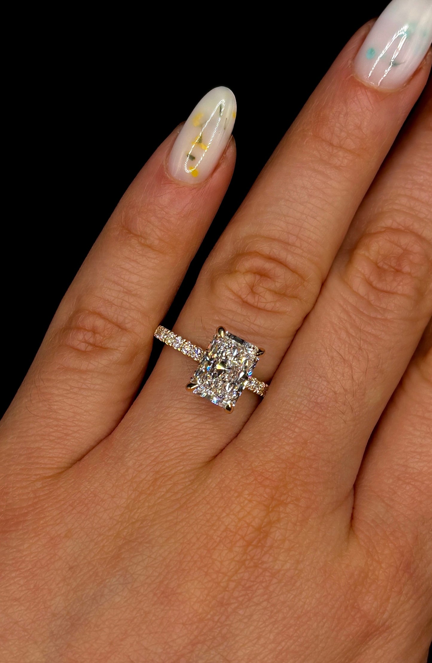 2.50ct Radiant Cut (E VS1) Diamond Engagement Ring – IGI Certified · Hidden Halo Elegance