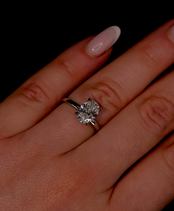1.50ct Oval Brilliant Cut (E VS1) Engagement Ring – IGI Certified – Classic Solitaire