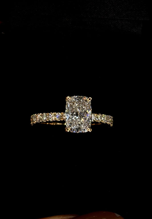 2.00ct Cushion Brilliant Cut (E VVS2) Diamond Engagement Ring – IGI Certified – Diamond Shank