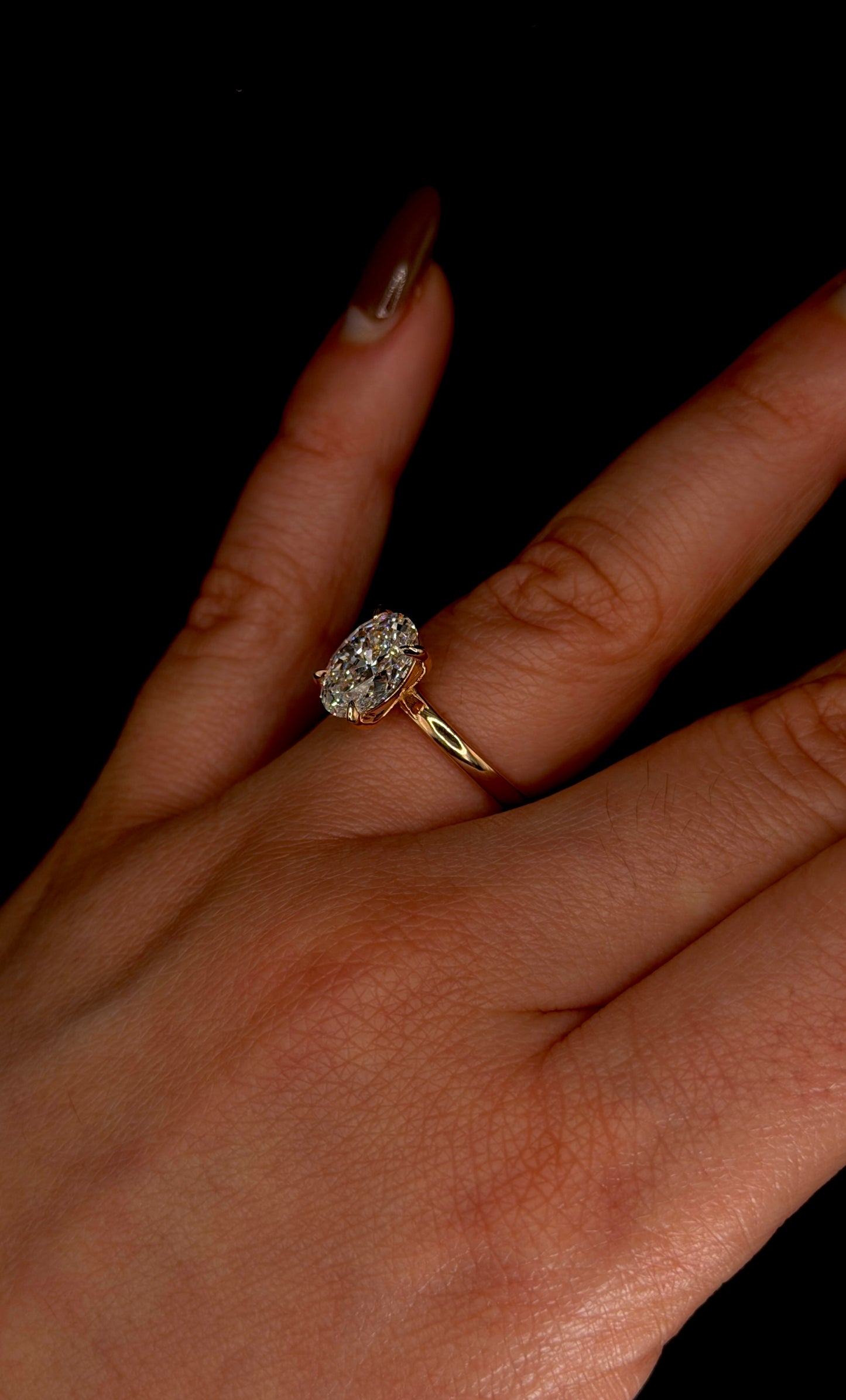 2.00ct Oval Brilliant Cut (D VS1) Diamond Engagement Ring – IGI Certified – Rose Gold Classic