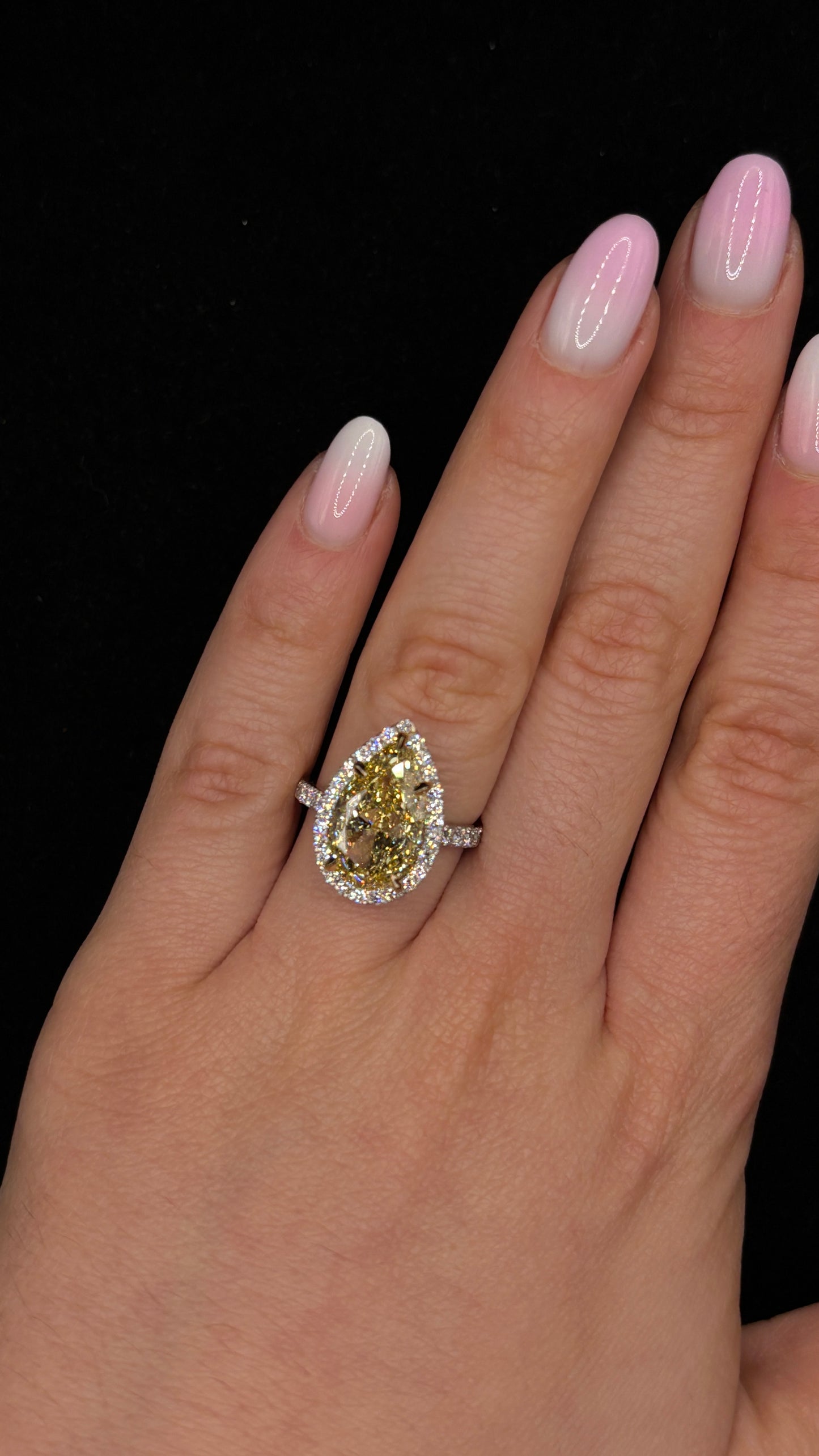 6.00ct Pear Cut (Fancy Yellow Intensive VS1) Diamond Engagement Ring – IGI Certified · Halo & Shank Radiance