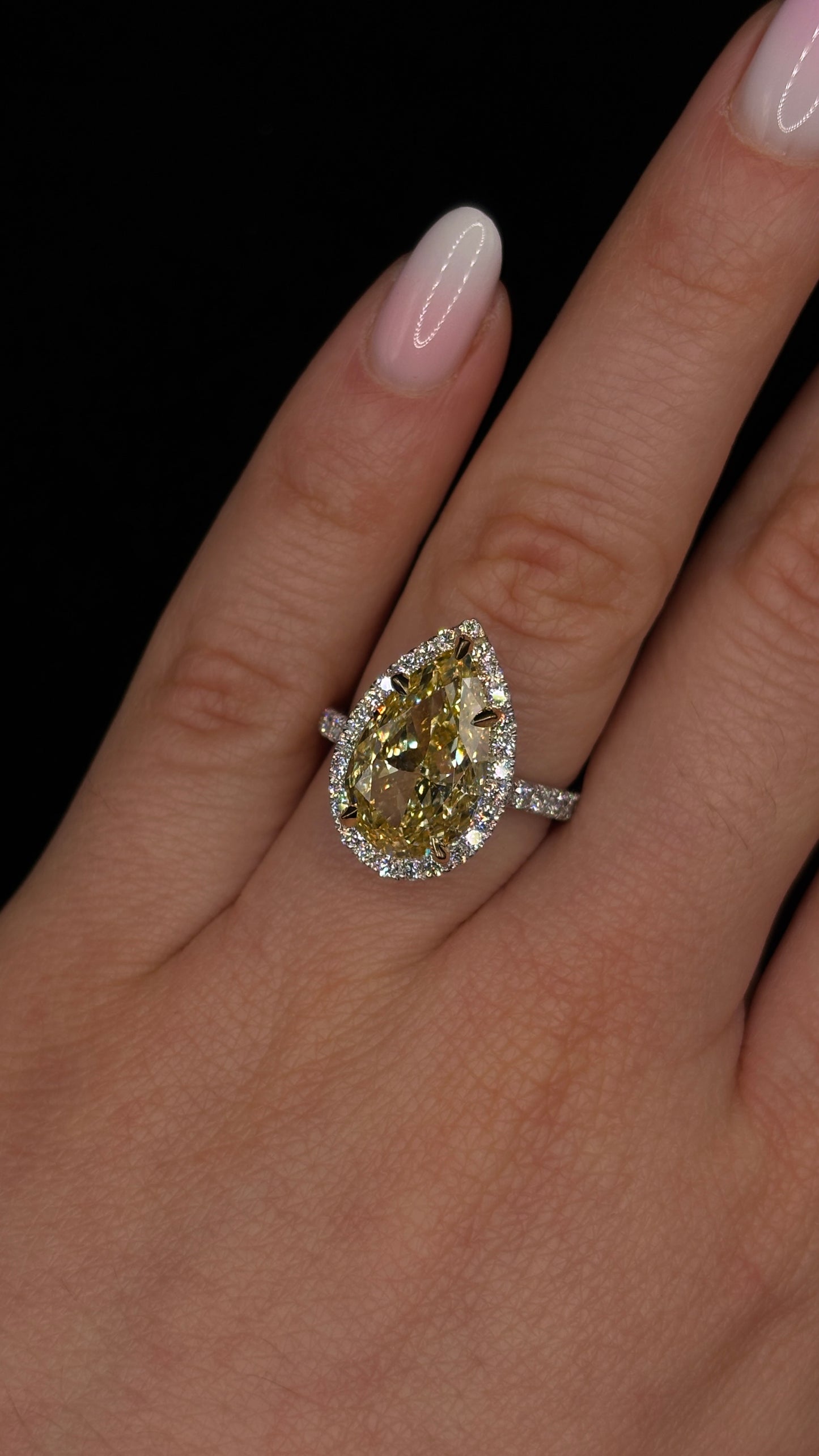 6.00ct Pear Cut (Fancy Yellow Intensive VS1) Diamond Engagement Ring – IGI Certified · Halo & Shank Radiance