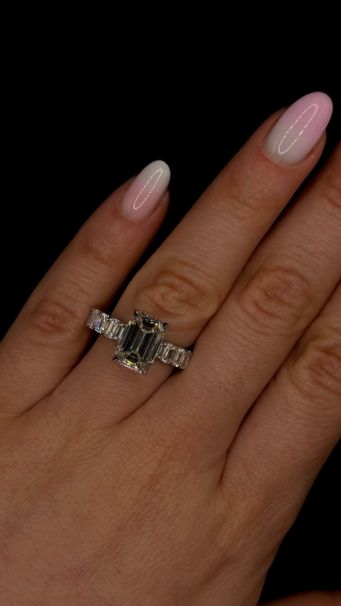 3.50ct Emerald Cut (E VS1) Diamond Engagement Ring – IGI Certified · Diamond Shank Elegance