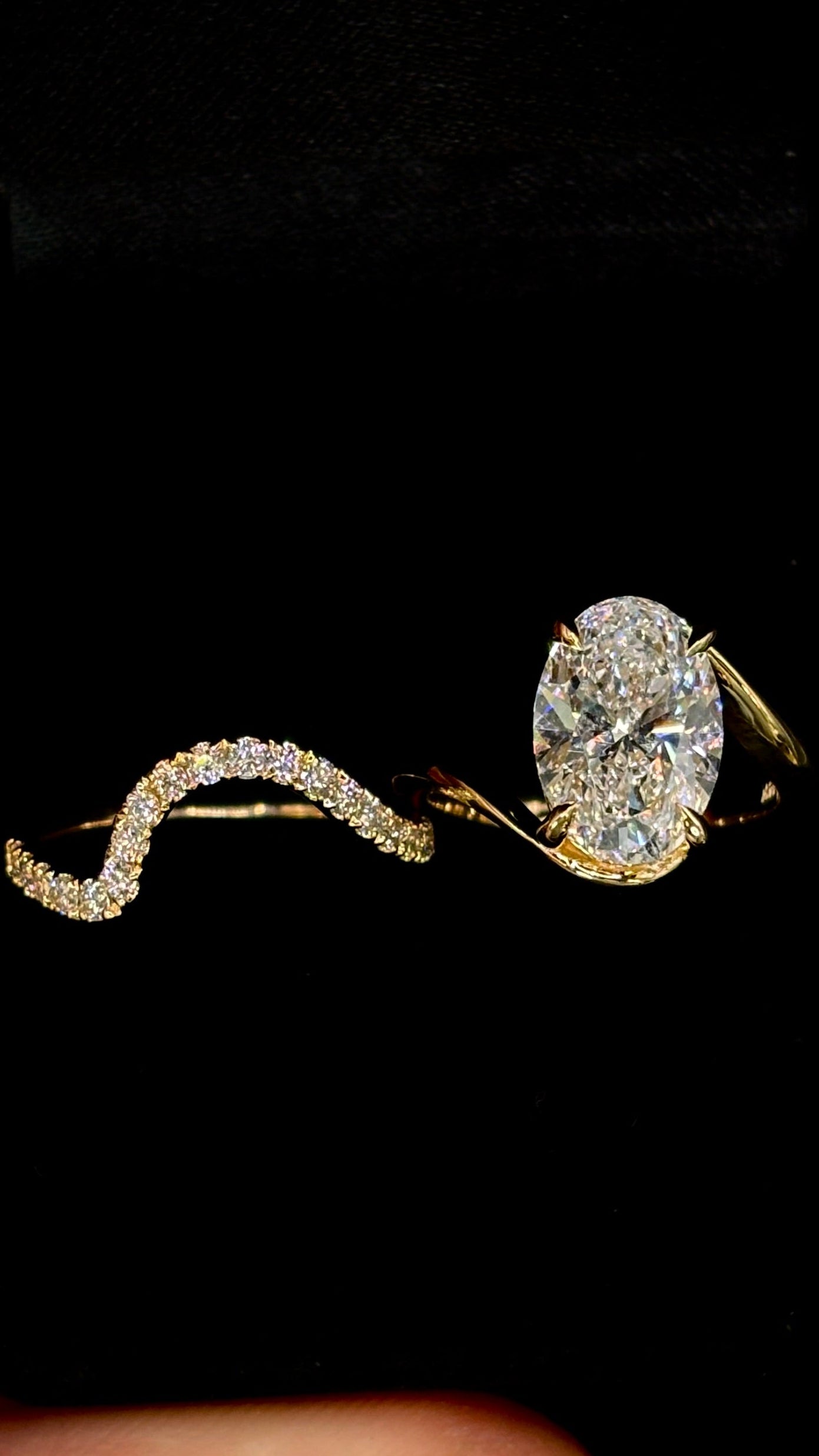 3.00ct Oval Cut (E VS1) Diamond Engagement Ring with Wedding Band – IGI Certified · By‑Pass