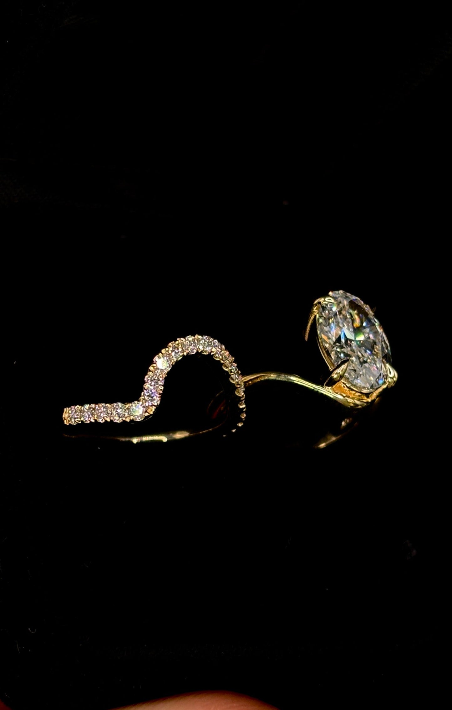 3.00ct Oval Cut (E VS1) Diamond Engagement Ring with Wedding Band – IGI Certified · By‑Pass