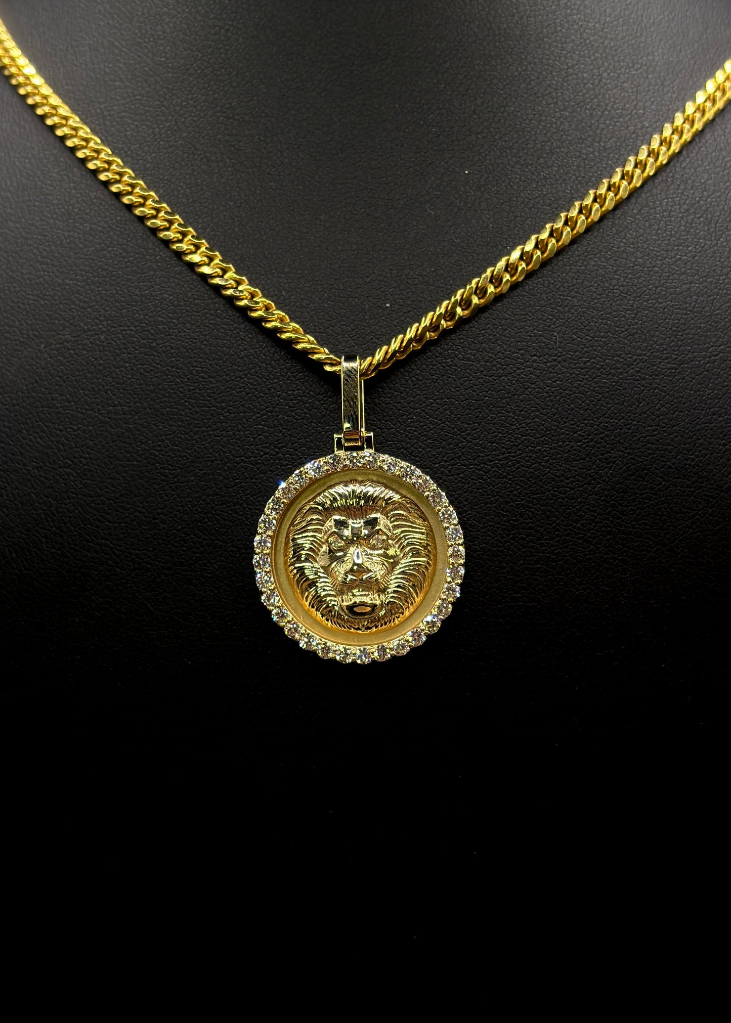 1.00ct VVS Diamond · Lion Pendant – 3D Design