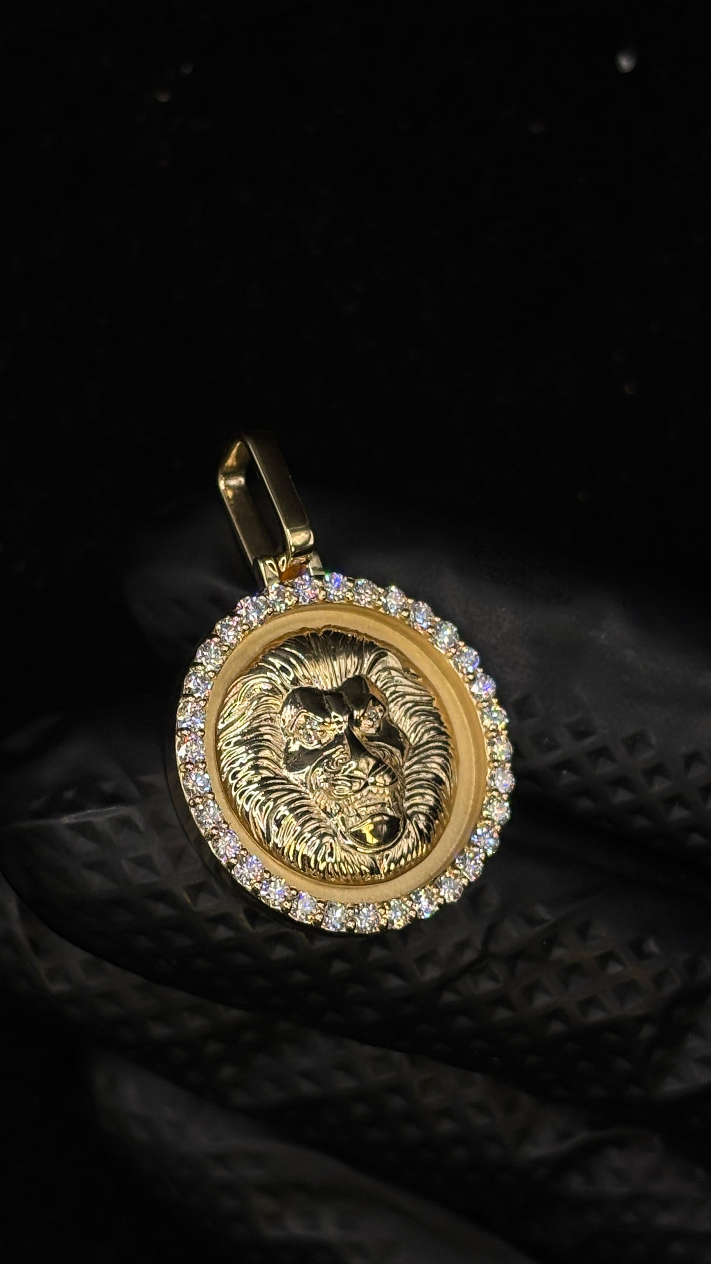 1.00ct VVS Diamond · Lion Pendant – 3D Design