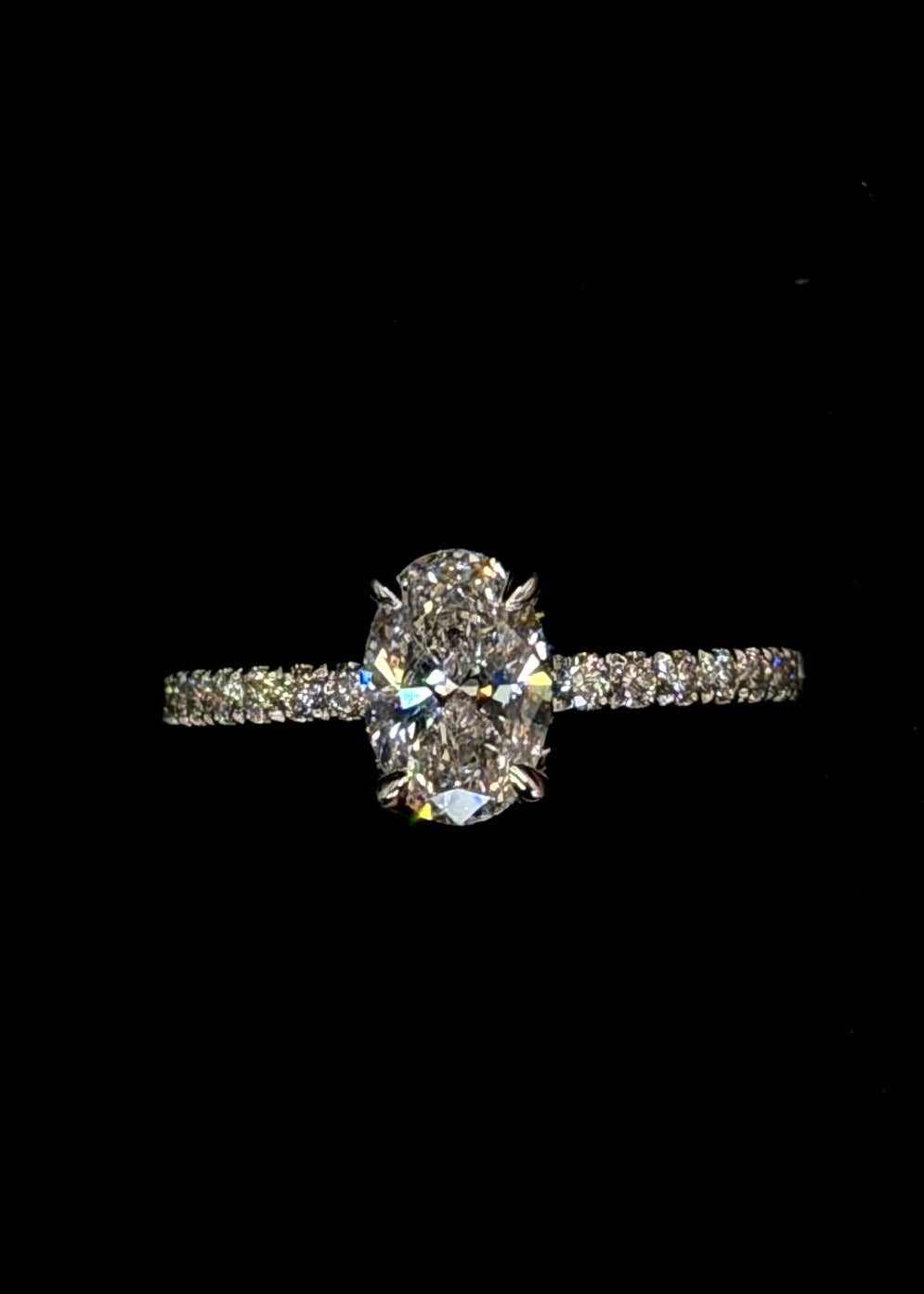 1.00ct Oval Brilliant Cut (D VS1) Diamond Engagement Ring – IGI Certified – Diamond Shank