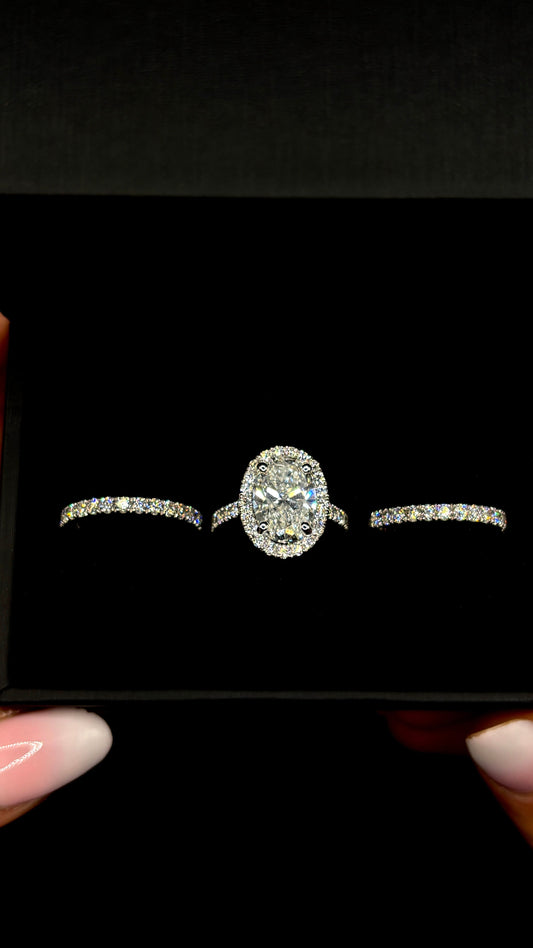 3.00ct Oval Brilliant Cut (E VS1) Diamond Engagement Ring & Halo Band Set – IGI Certified