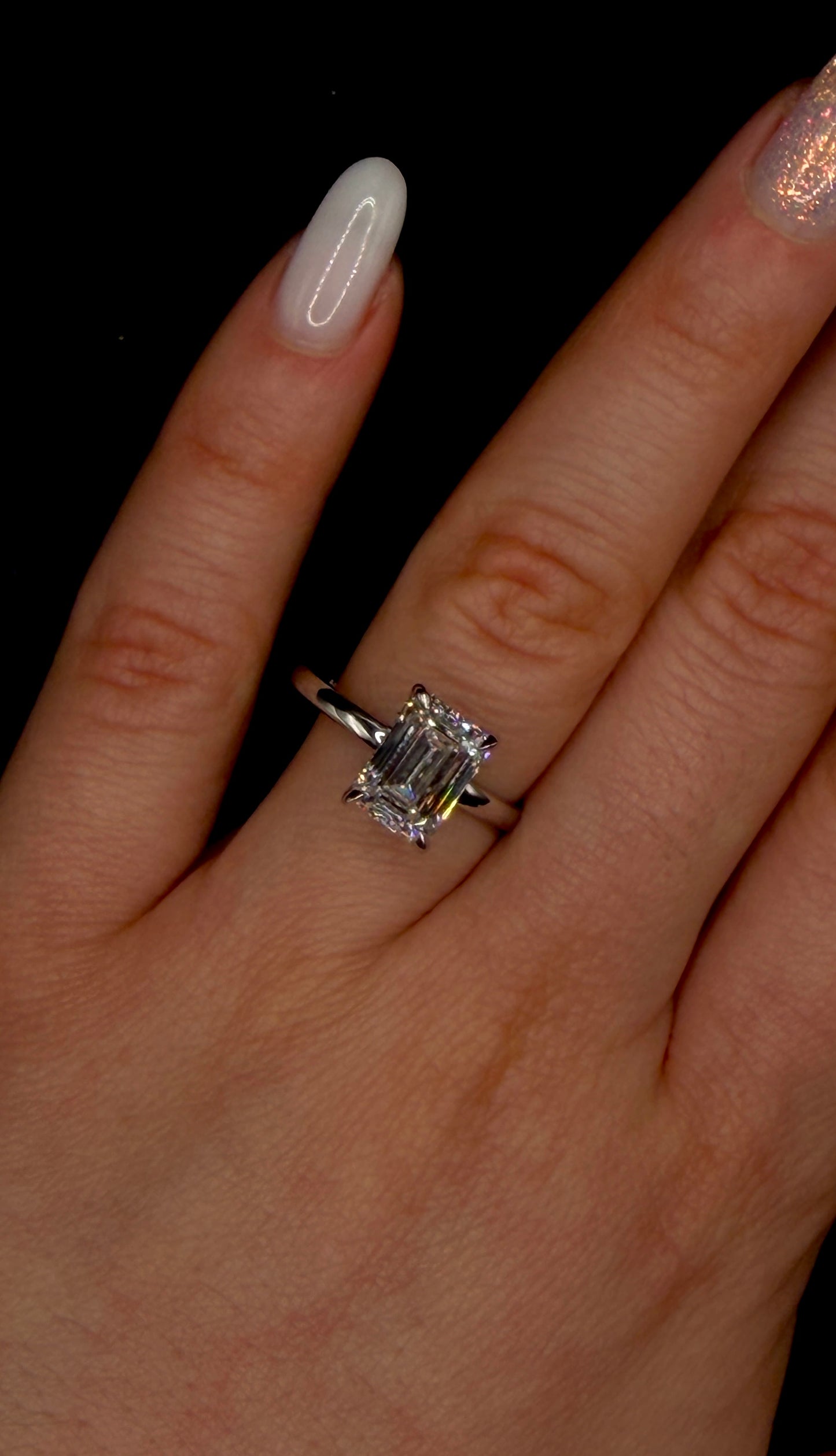 2.00ct Emerald Cut (E VS1) Diamond Engagement Ring – IGI Certified – Hidden Halo Style
