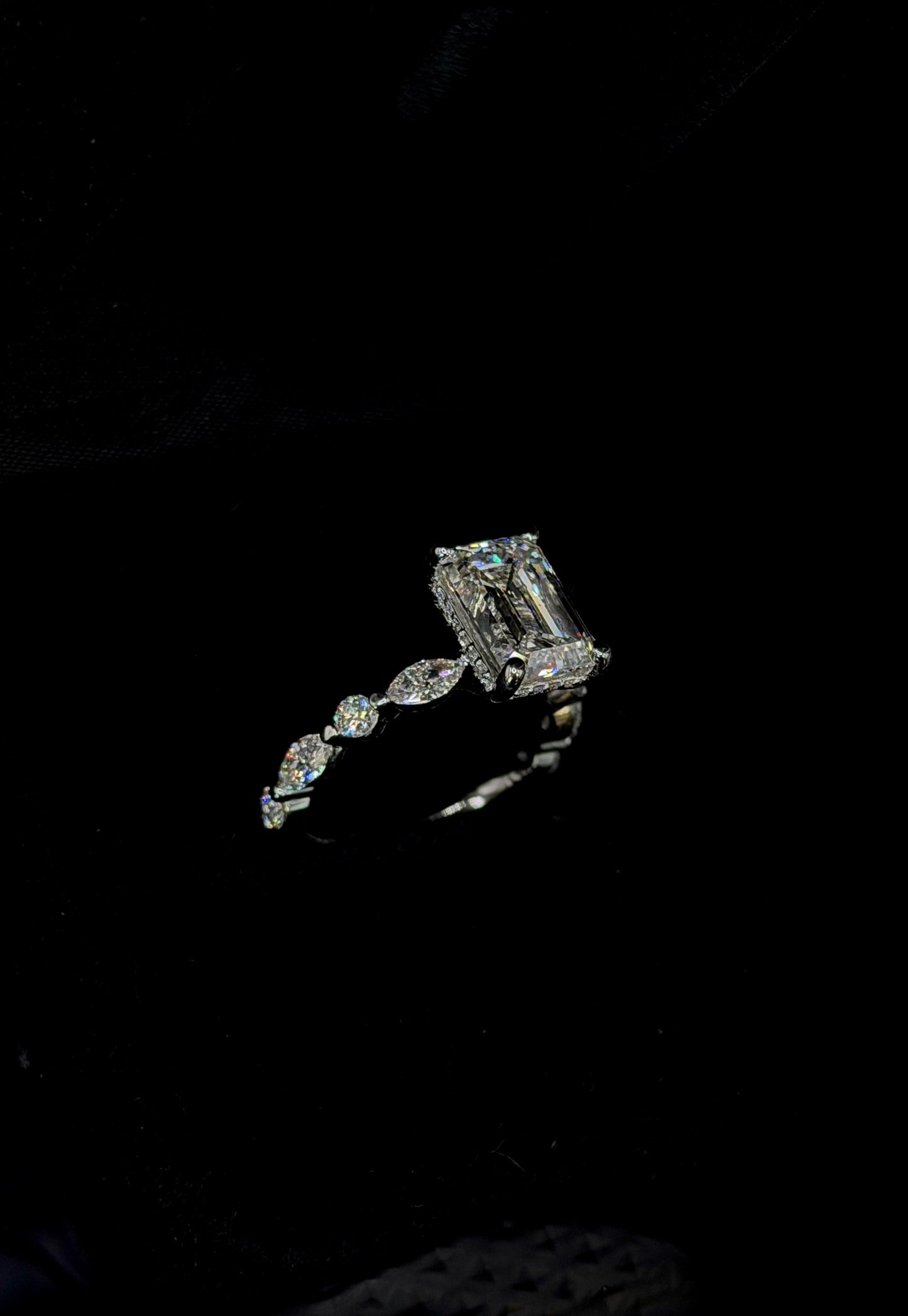 3.00ct Emerald Cut (D VS1) Engagement Ring – IGI Certified – Round & Marquise Shank