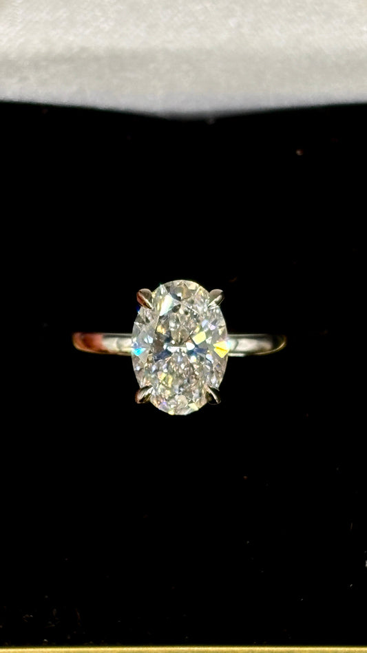 1.50ct Oval Cut (D VS1) Diamond Engagement Ring – IGI Certified · Timeless Solitaire