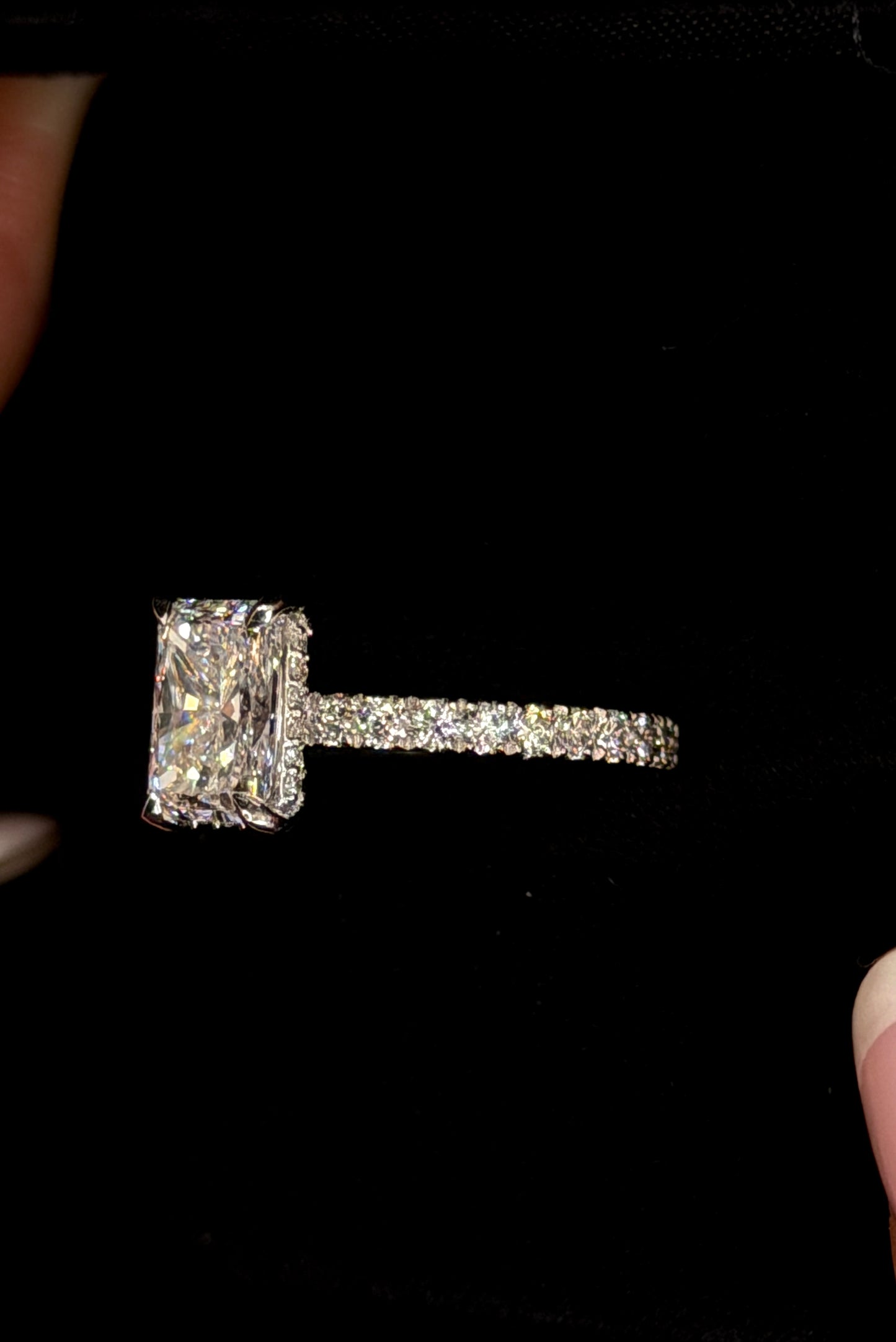 1.50ct Radiant Brilliant Cut (E VS1) Engagement Ring – IGI Certified – Diamond Shank & Hidden Halo
