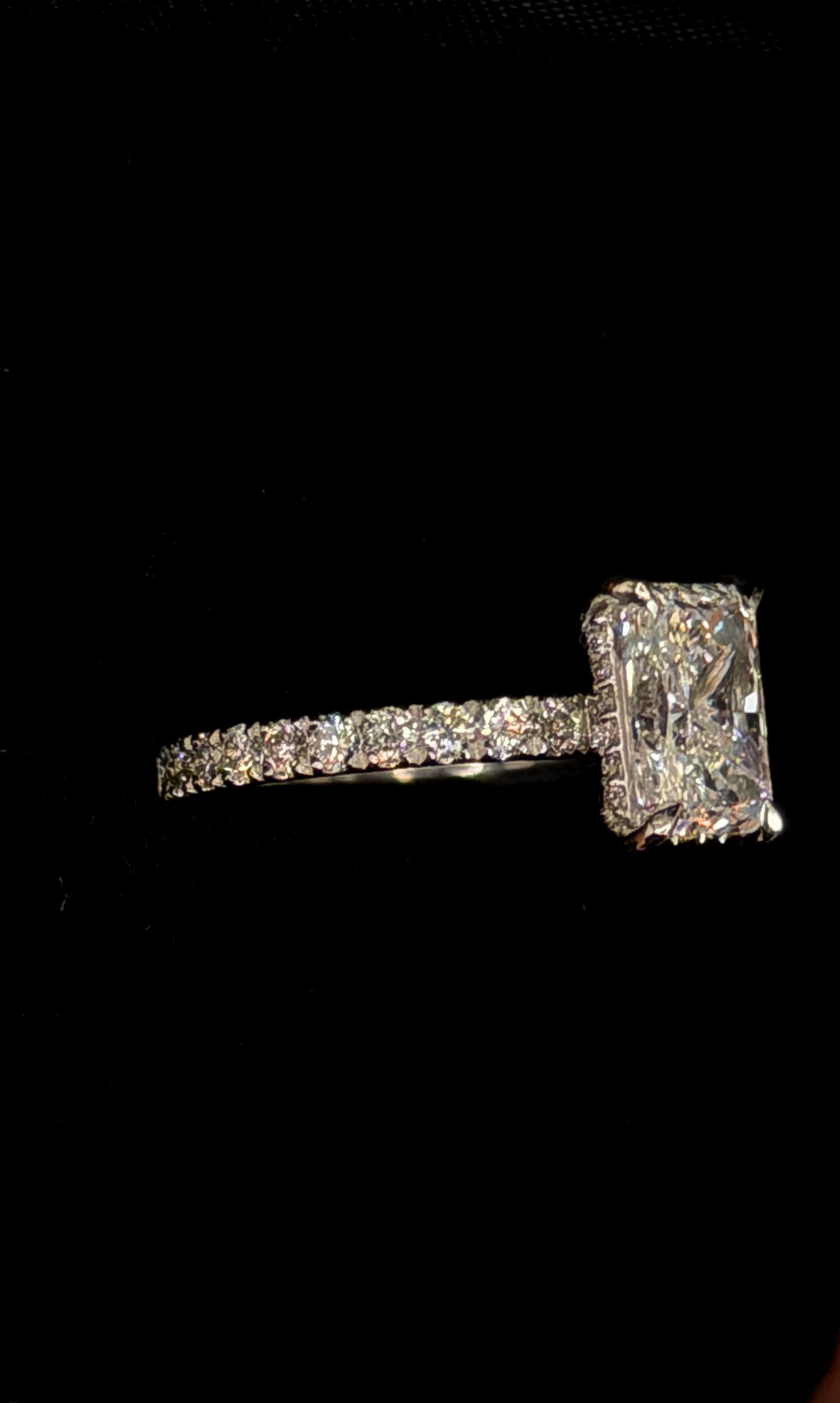 1.50ct Radiant Brilliant Cut (E VS1) Engagement Ring – IGI Certified – Diamond Shank & Hidden Halo