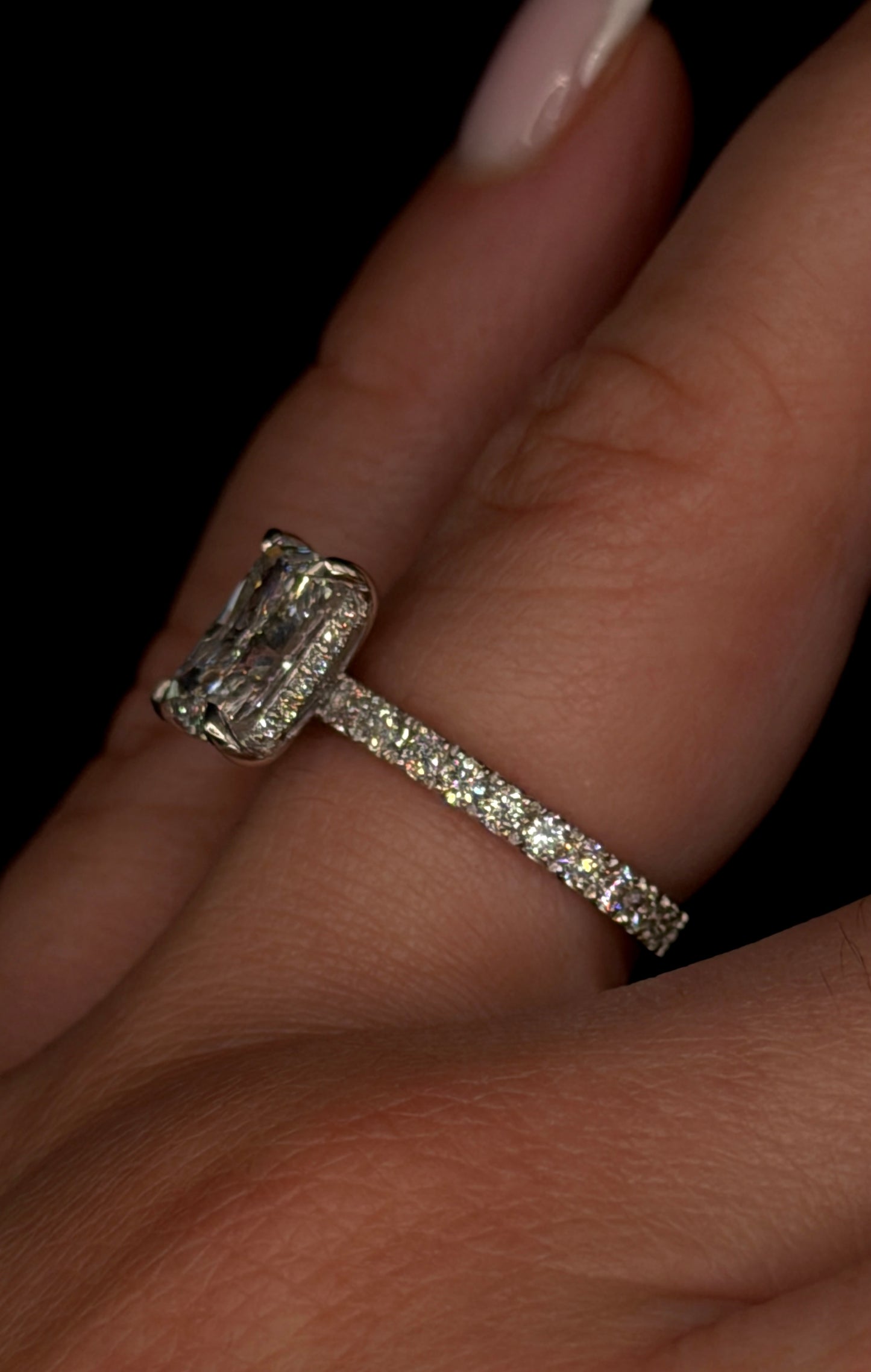 1.50ct Radiant Brilliant Cut (E VS1) Engagement Ring – IGI Certified – Diamond Shank & Hidden Halo