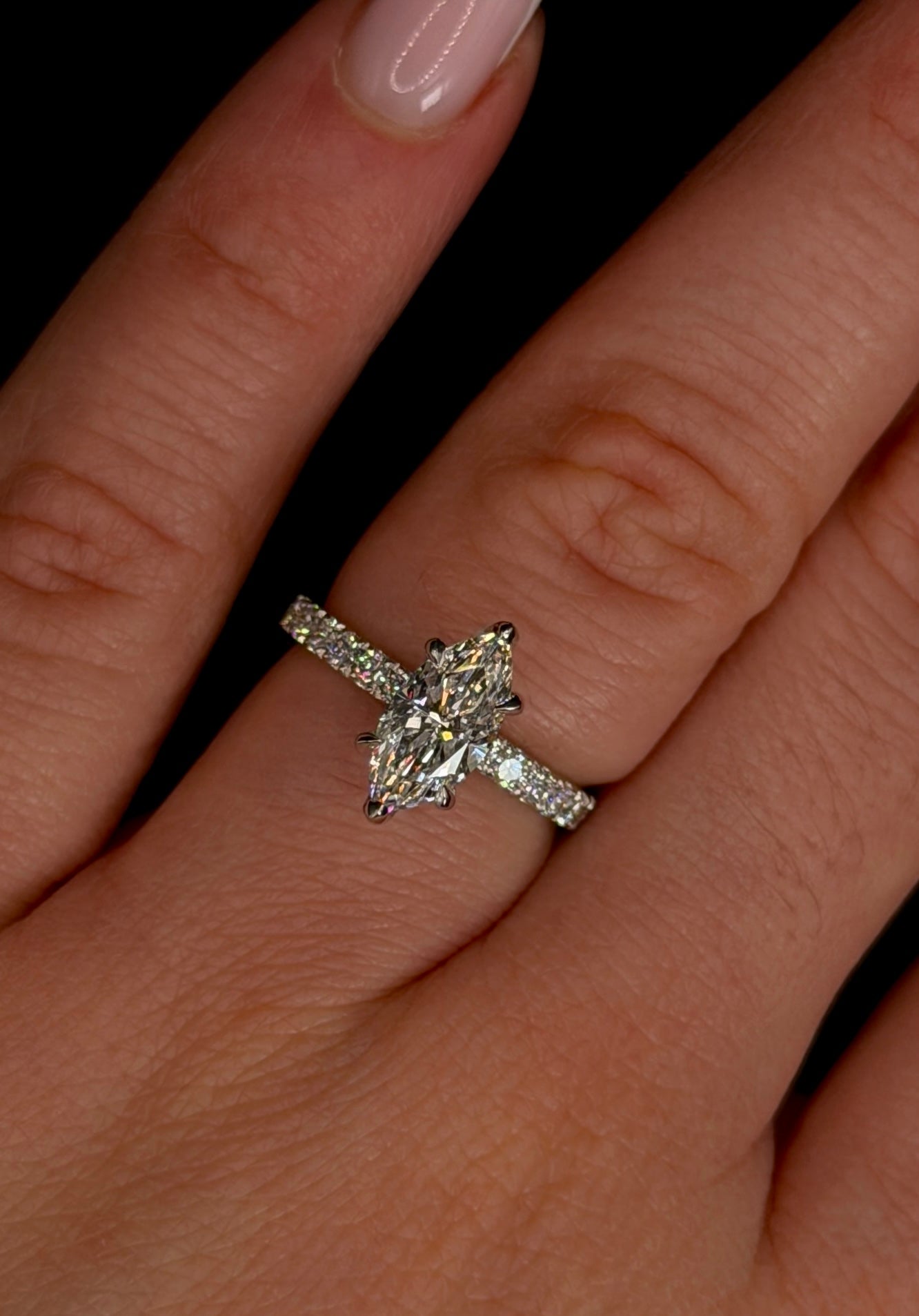 1.00ct Marquise Brilliant Cut (E VS1) Engagement Ring – IGI Certified – Diamond Shank