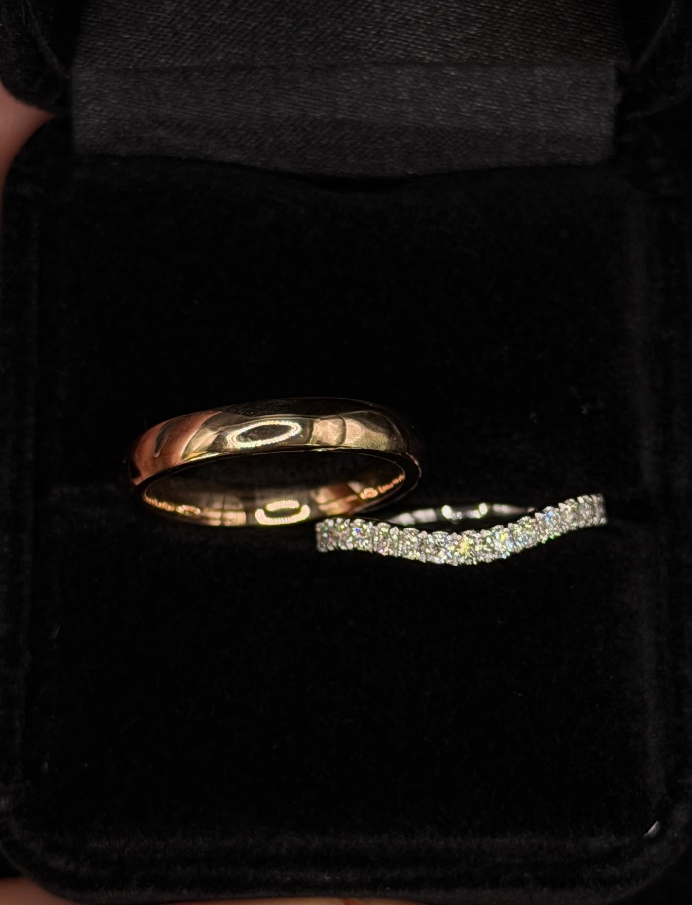 Rose Gold Diamond Wedding Band – VVS Brilliance – Timeless Elegance