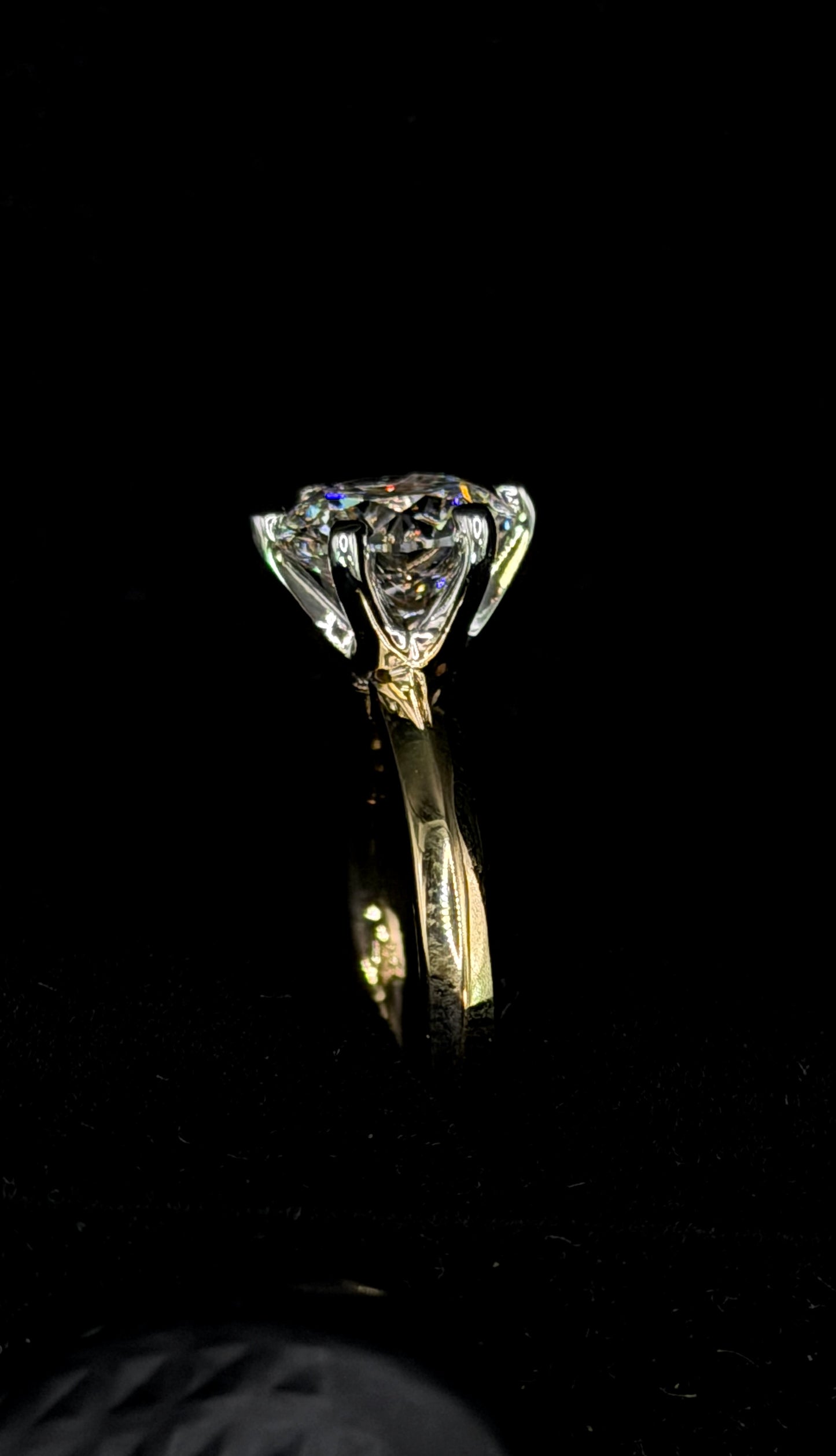 2.00ct Round Brilliant Cut Two-tone Tiffany Style Engagement Ring – IGI Certified – E VVS2