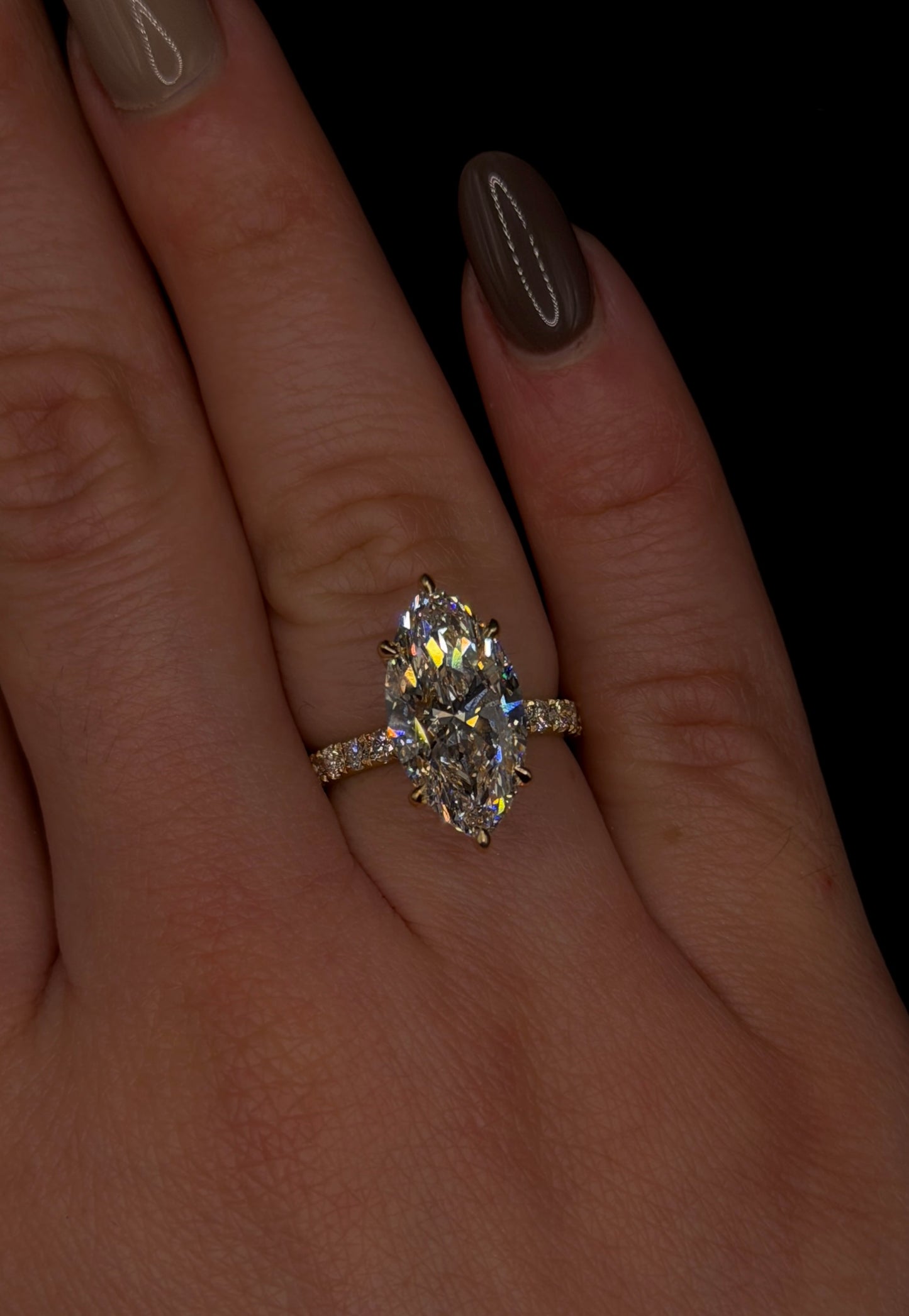 4.00ct Marquise Cut (E VS1) Engagement Ring – IGI Certified – Diamond Shank