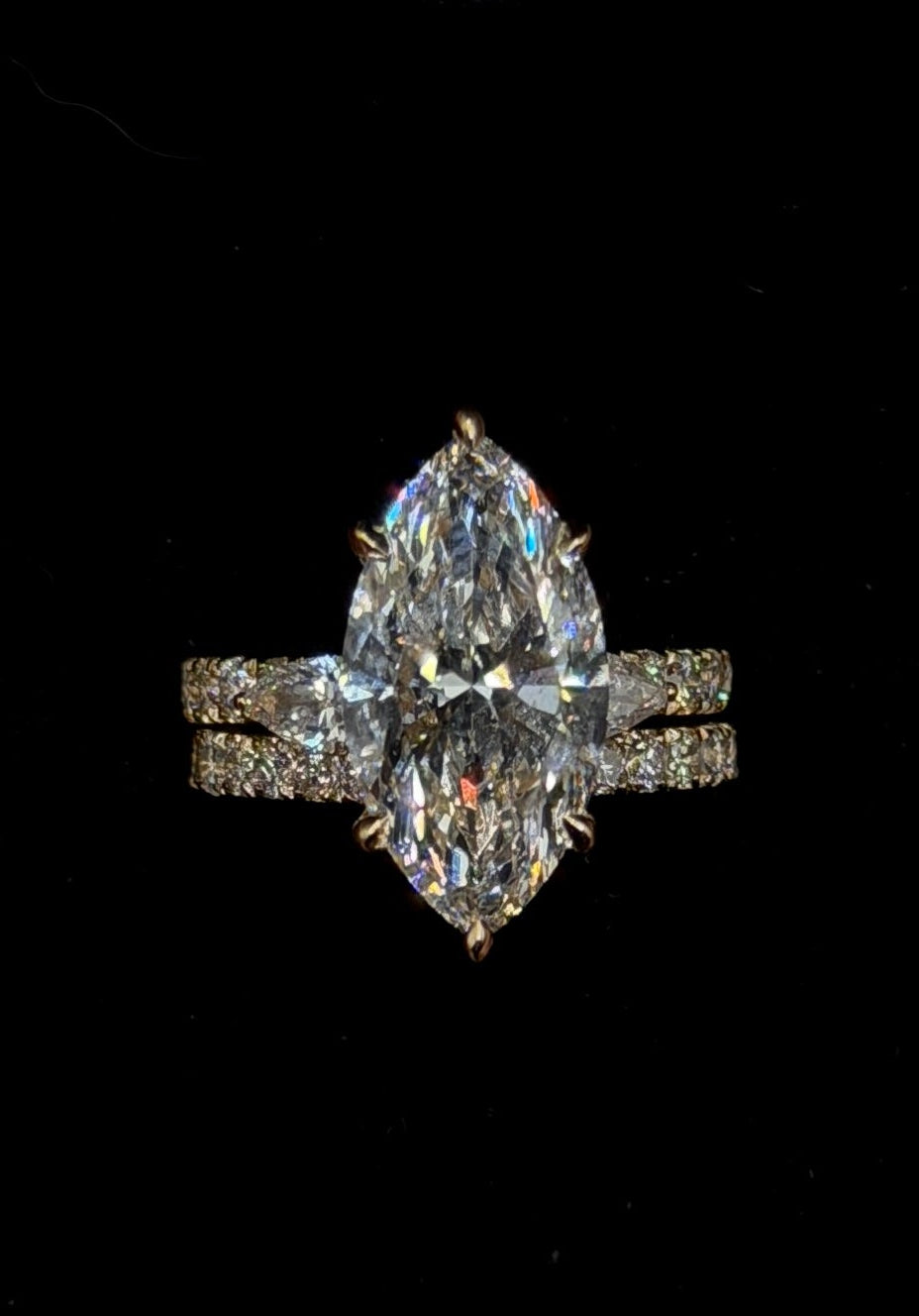 4.00ct Marquise Cut (E VS1) Bridal Set – IGI Certified – 3-Stone Style with Pear Accents