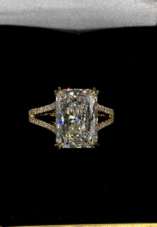 5.50ct Radiant Cut (G VS1) Diamond Engagement Ring – IGI Certified – Split Shank