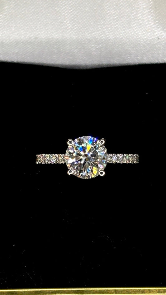 1.50ct Round Brilliant Cut (F VS1) Diamond Engagement Ring – IGI Certified · Pavé Accent Elegance