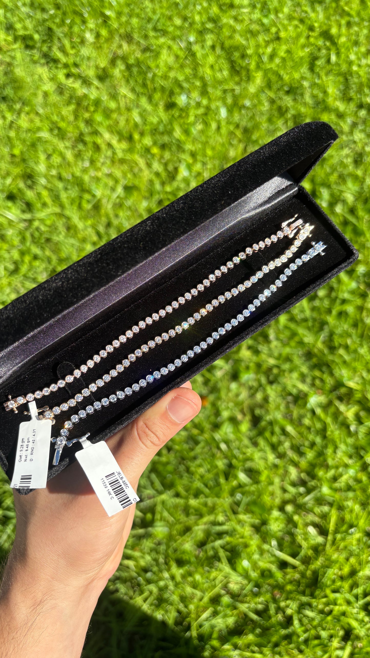 4.00 Carat VVS Diamond Tennis Bracelet – Unisex Bezel Design