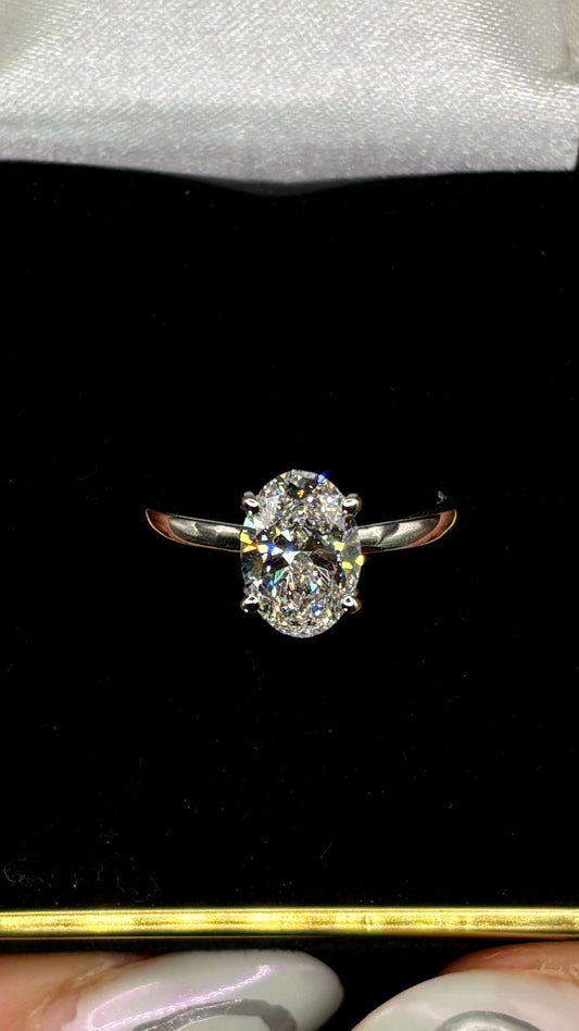 1.80ct Oval Brilliant Cut (E VVS2) Diamond Engagement Ring – IGI Certified – Classic Solitaire