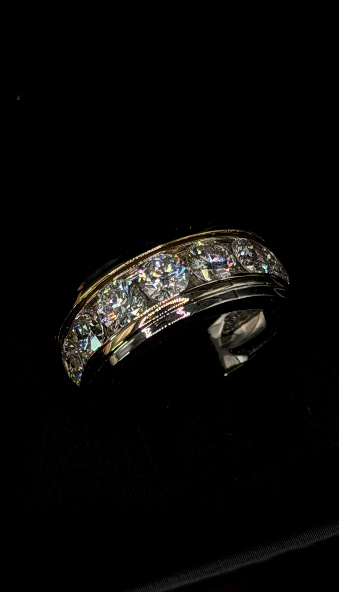 1.90ct Wedding Band – Channel Setting – Two Tone