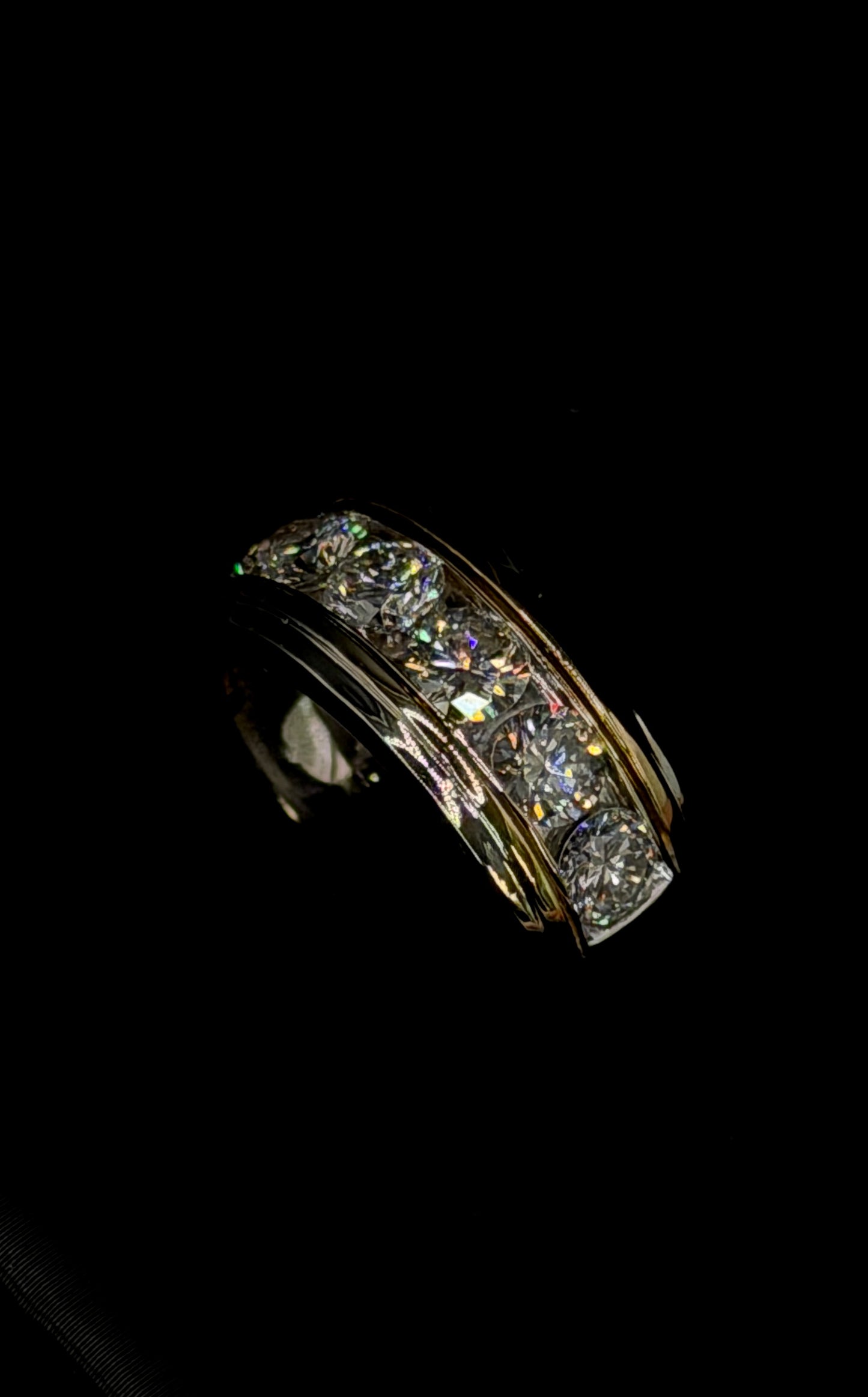 1.90ct Wedding Band – Channel Setting – Two Tone