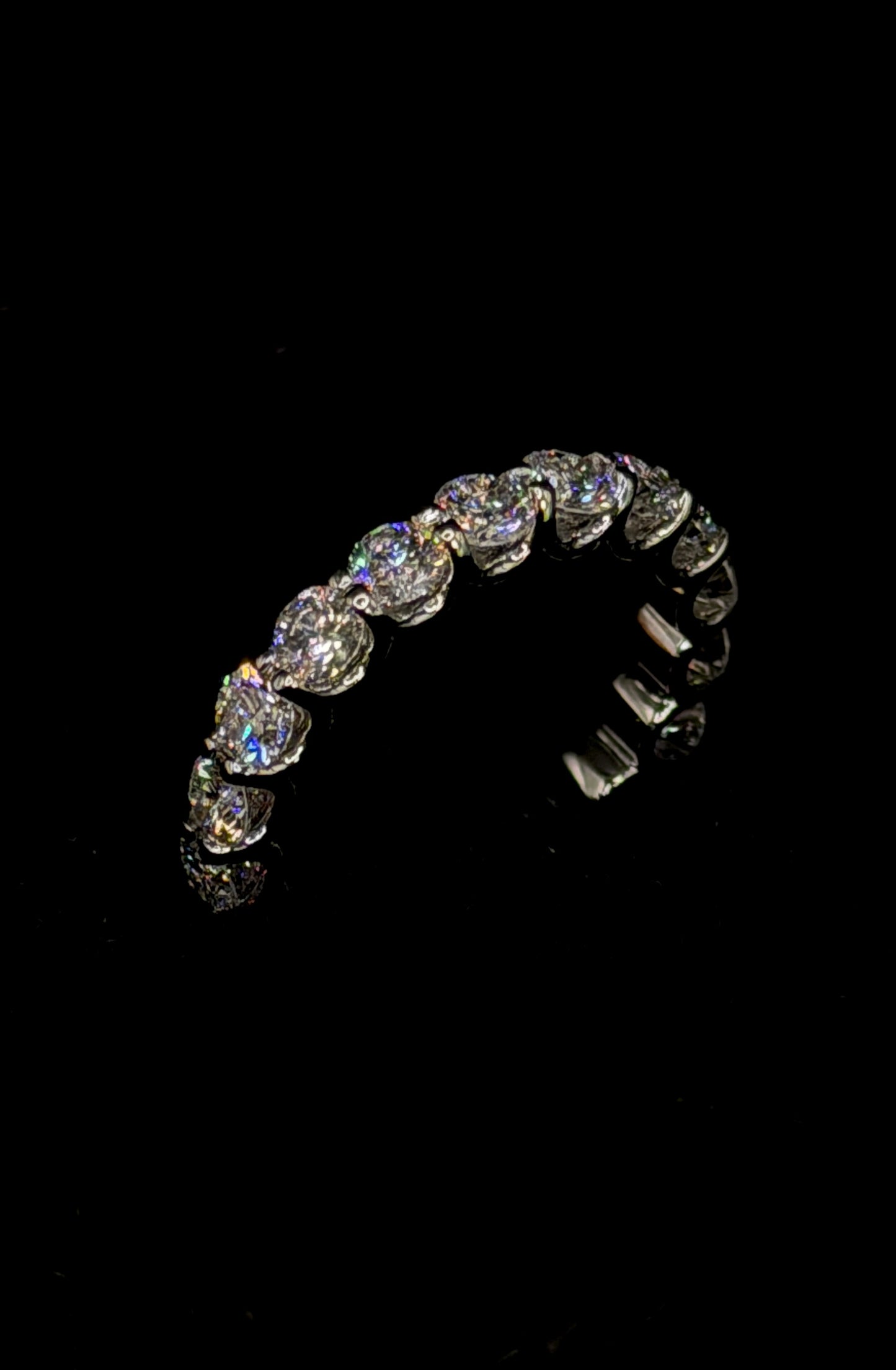 1.50ct Shared Prong Wedding Band – Round VVS Diamonds