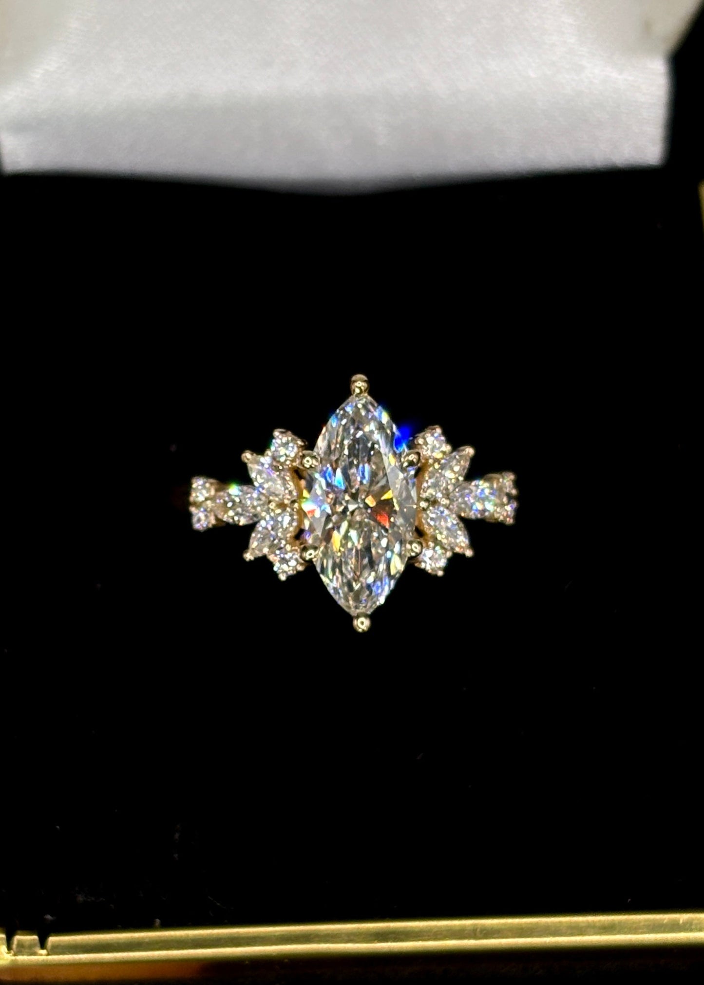 1.50ct Marquise Cut (E VS1) Diamond Engagement Ring – IGI Certified – Diamond Shank