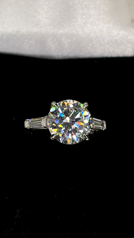 3.00ct Round Brilliant (F VS1) Diamond Engagement Ring – IGI Certified – Side-by-Side Baguettes