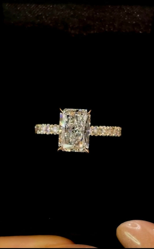 2.50ct Radiant Cut (D VS1) Diamond Engagement Ring – IGI Certified · Shank Elegance