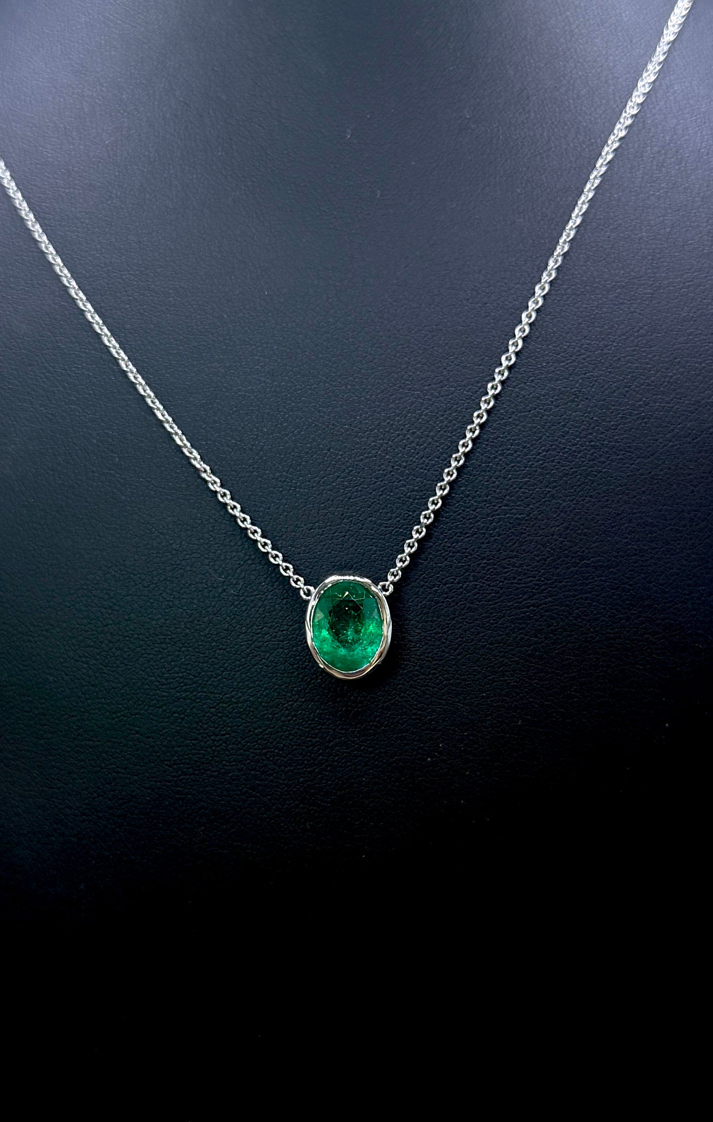 1.00ct Natural Emerald Bezel Pendant
