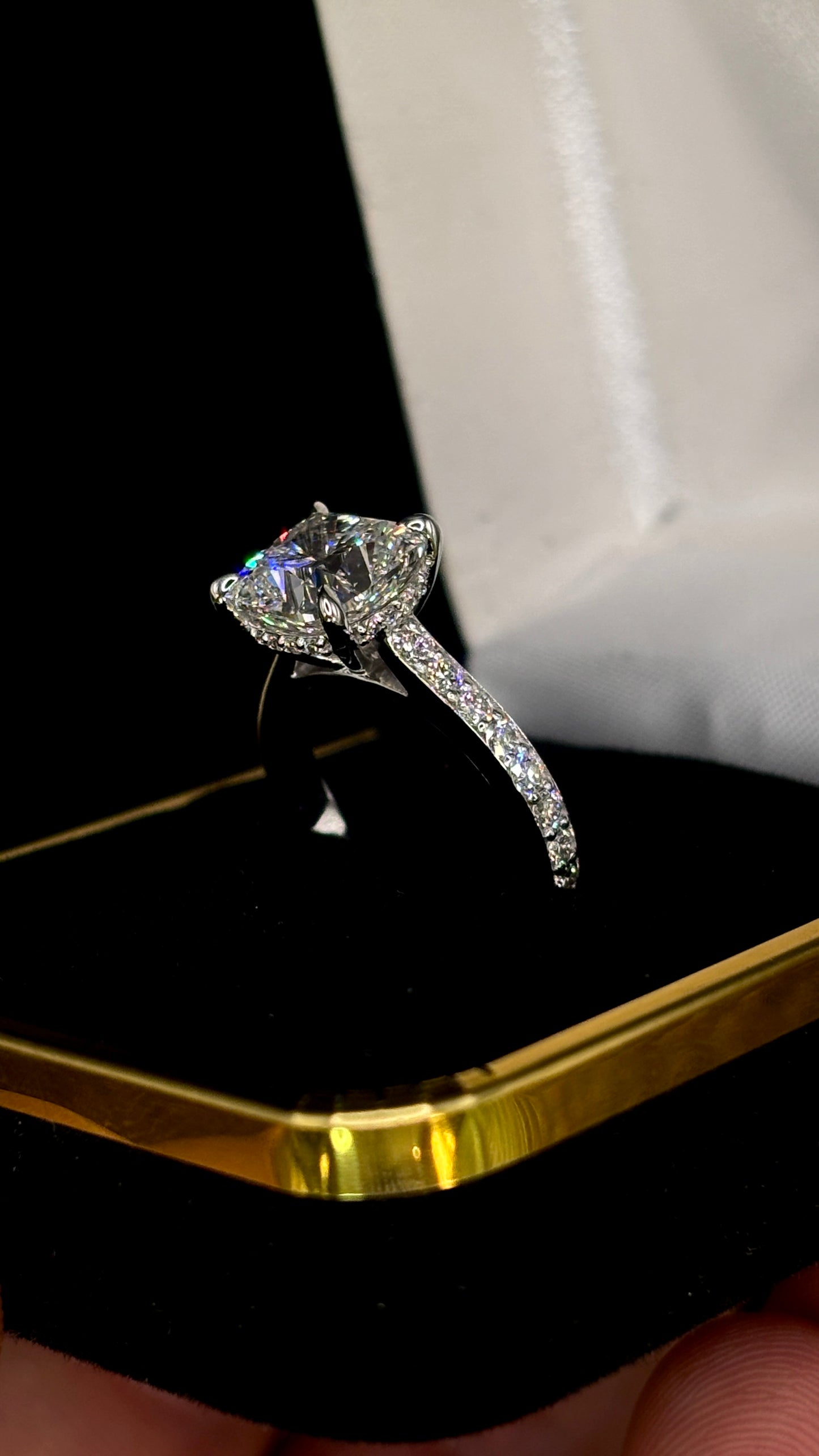 3.10ct Cushion Square (E VS1) Diamond Engagement Ring – IGI Certified – Hidden Halo & Pavé Shank