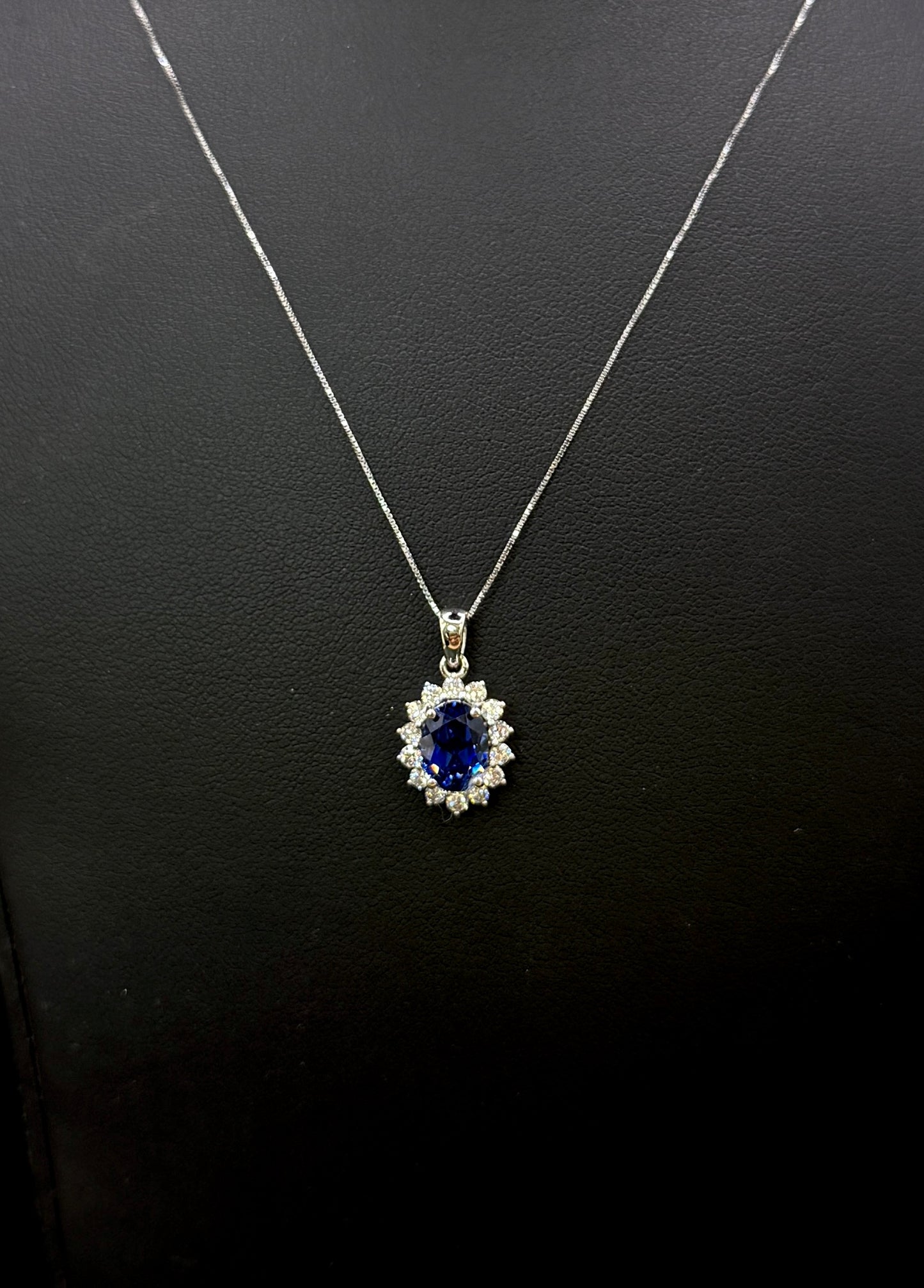 1.00ct Sapphire Lab Halo Diamond Pendant