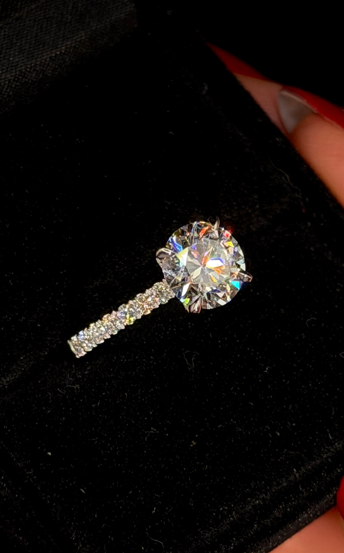 2.00ct Round D VVS2 Diamond Shank Ring – IGI Certified
