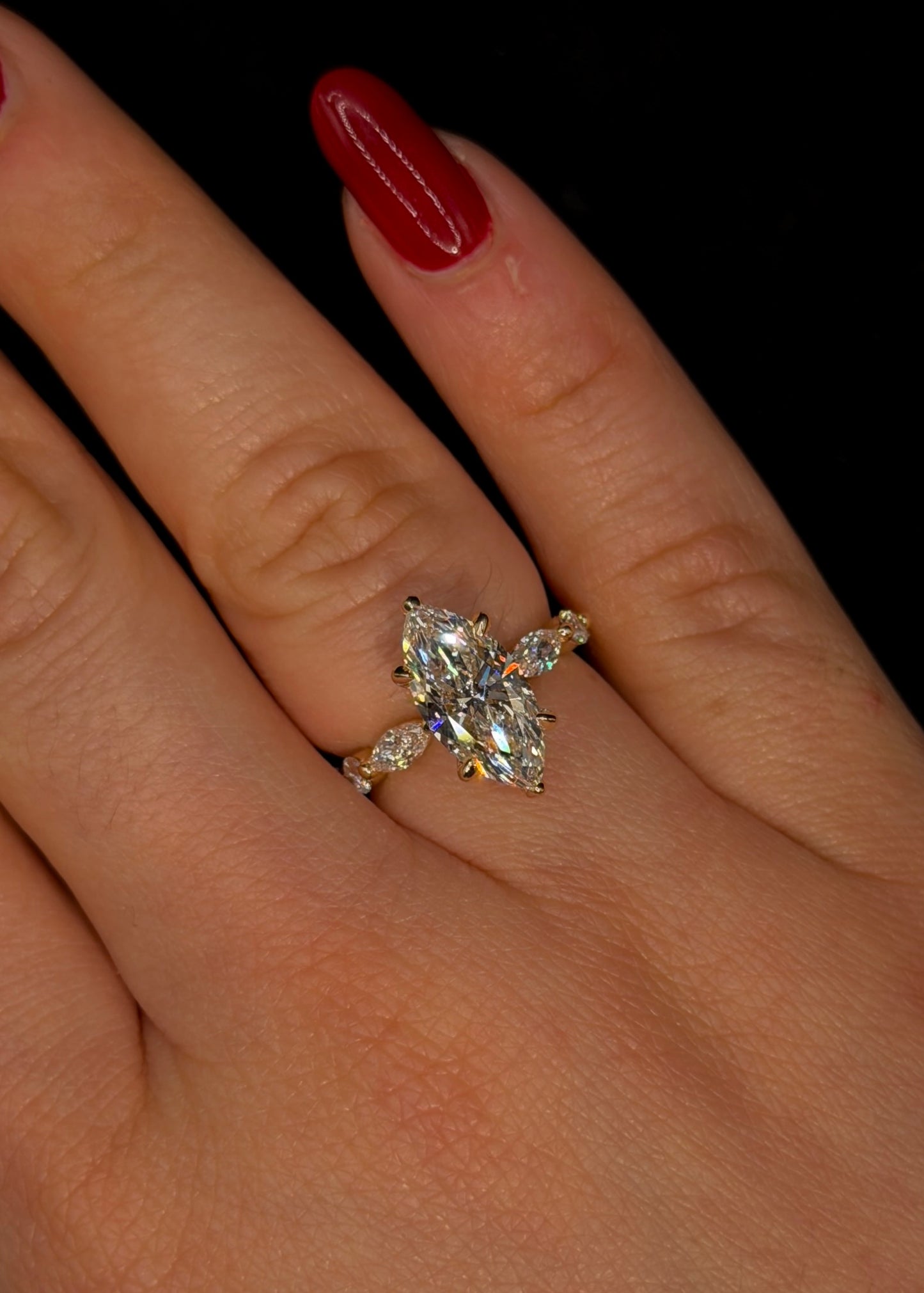1.50ct Marquise E VS1 Round & Marquise Shank Diamond Ring – IGI Certified