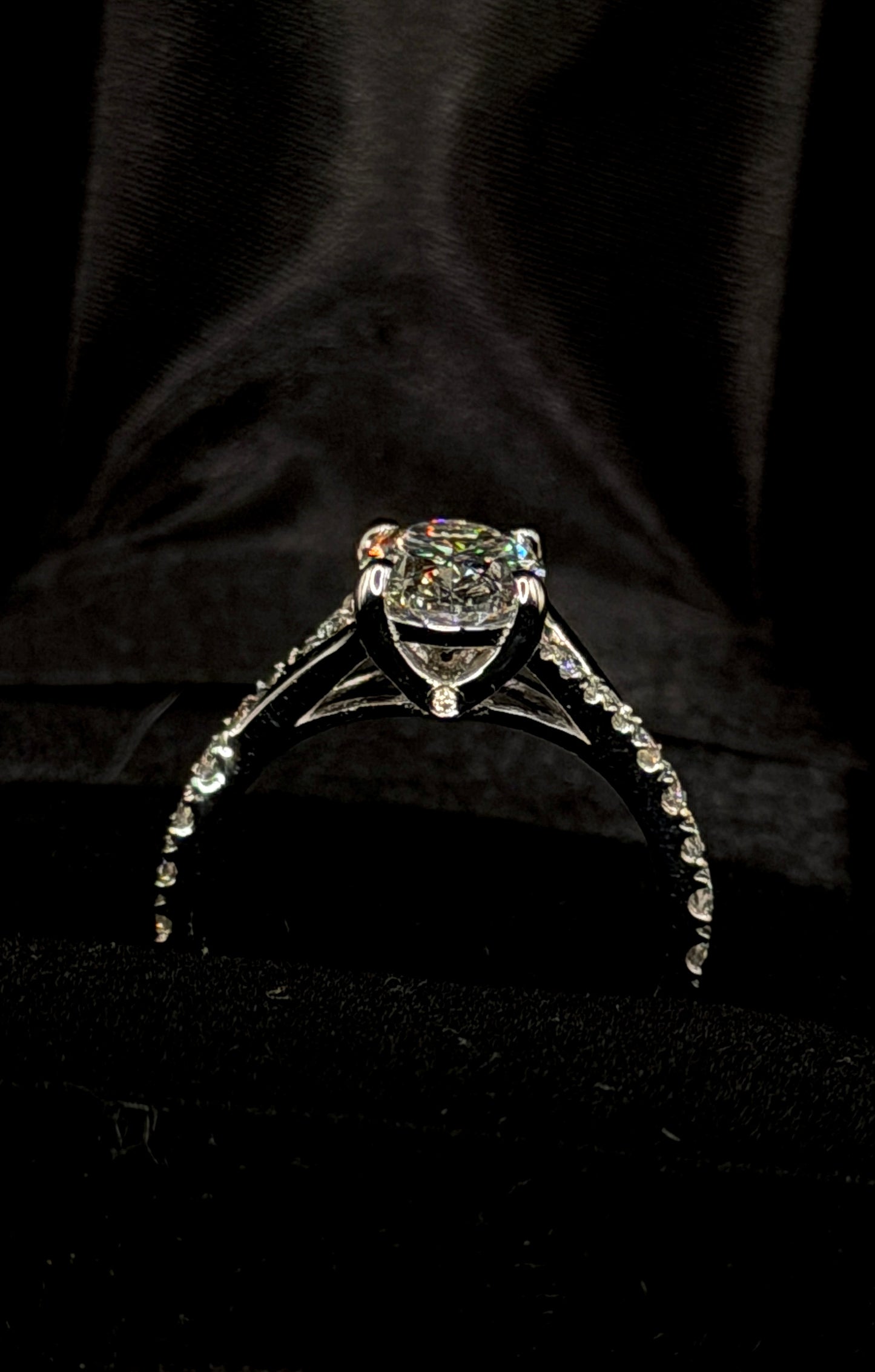 1.50ct Oval E VS1 Split Shank Diamond Ring – IGI Certified