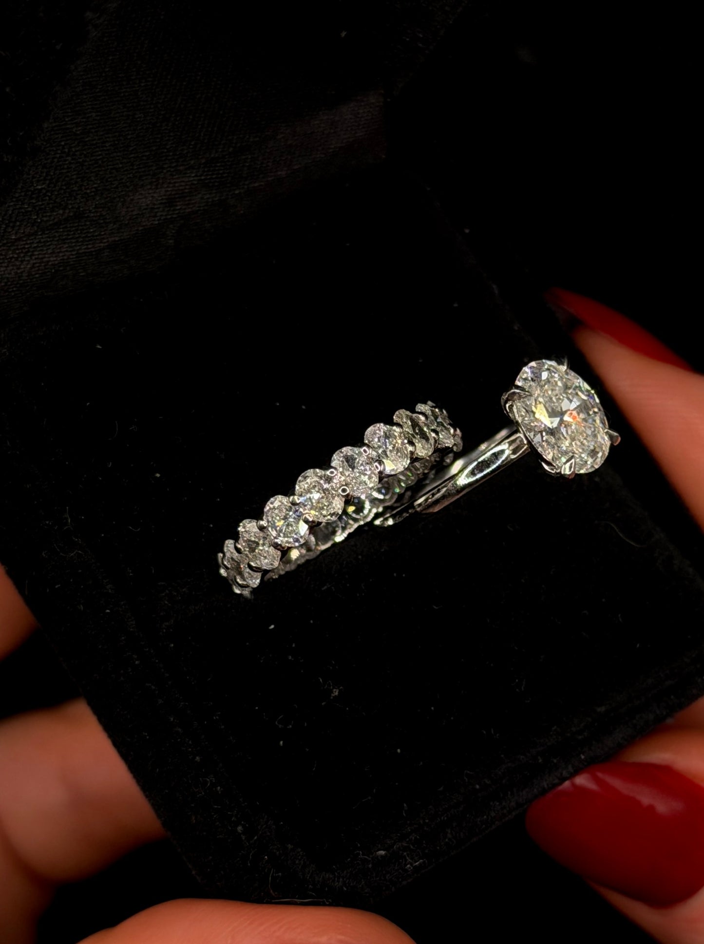 1.50ct Oval E VS1 Bridal Set – Solitaire & Oval Eternity Band – IGI Certified