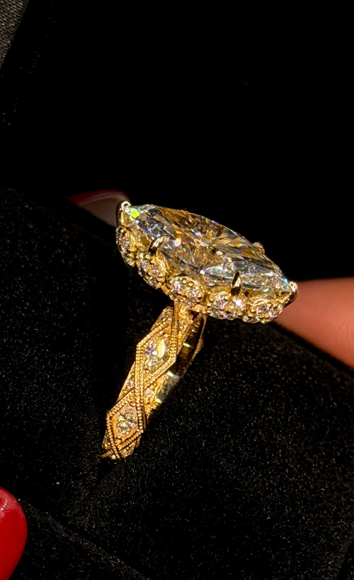 5.00ct Marquise E VS1 Vintage Shank Engagement Ring – IGI Certified