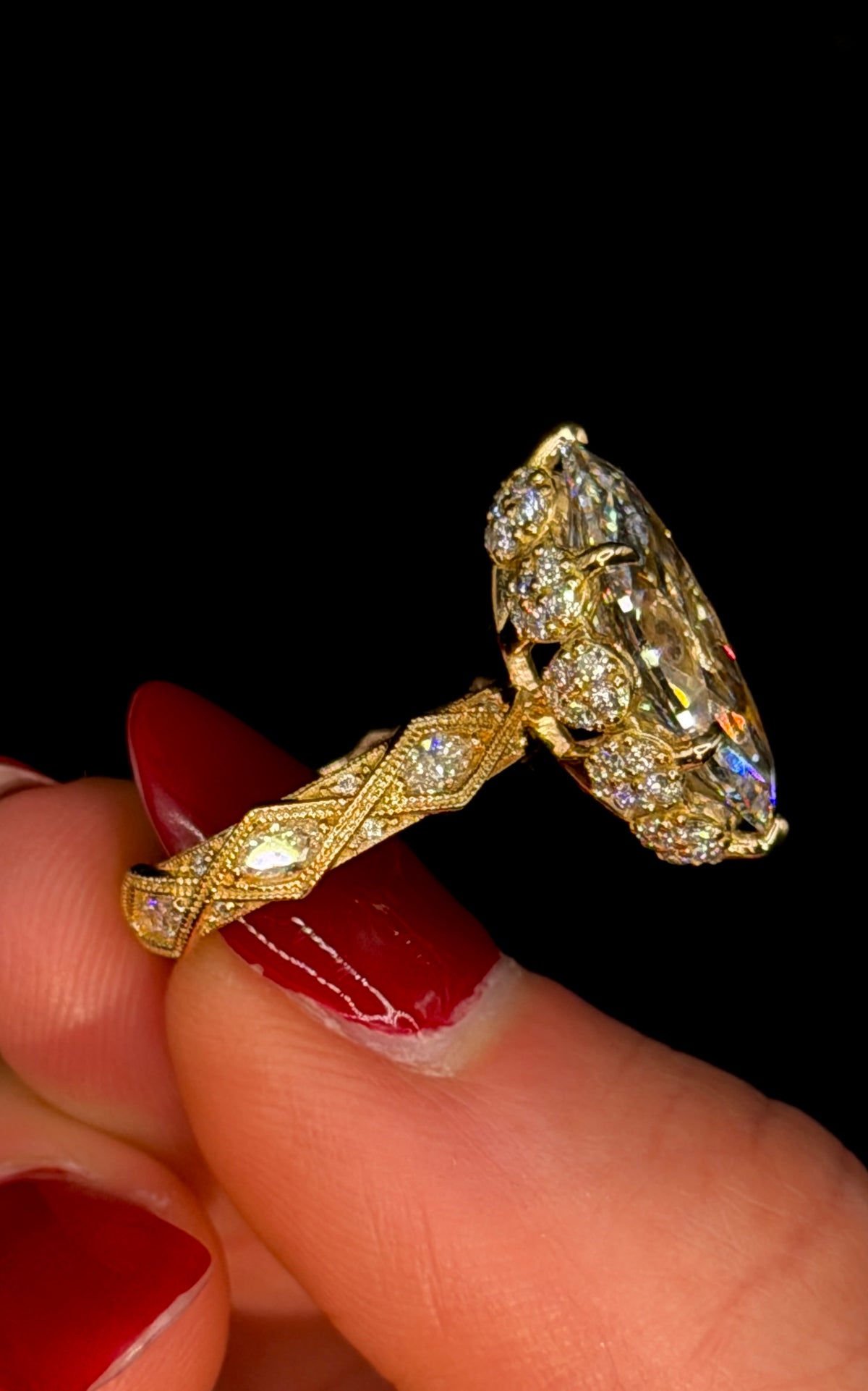 5.00ct Marquise E VS1 Vintage Shank Engagement Ring – IGI Certified