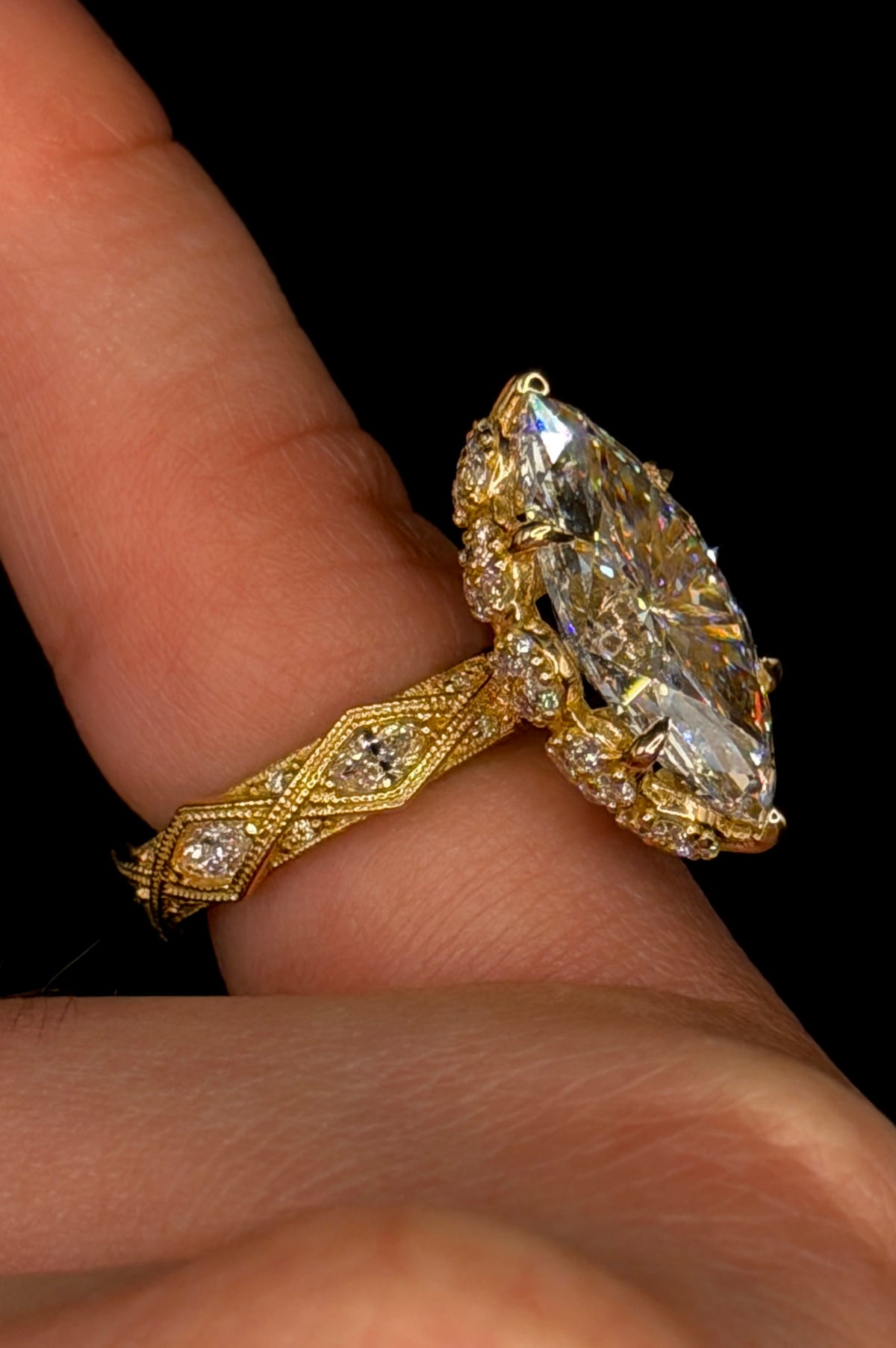 5.00ct Marquise E VS1 Vintage Shank Engagement Ring – IGI Certified