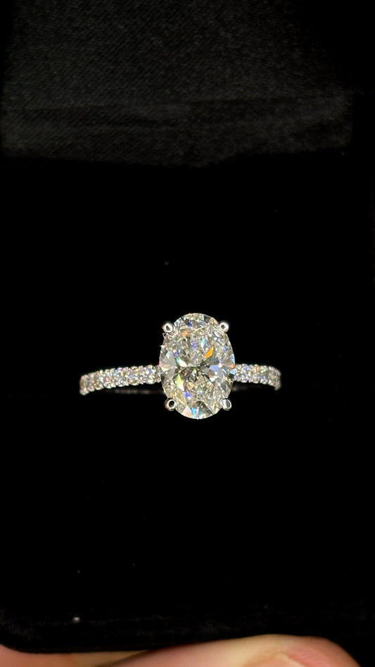 2.00ct Oval Cut (D VS1) Diamond Engagement Ring – IGI Certified  Diamond Shank
