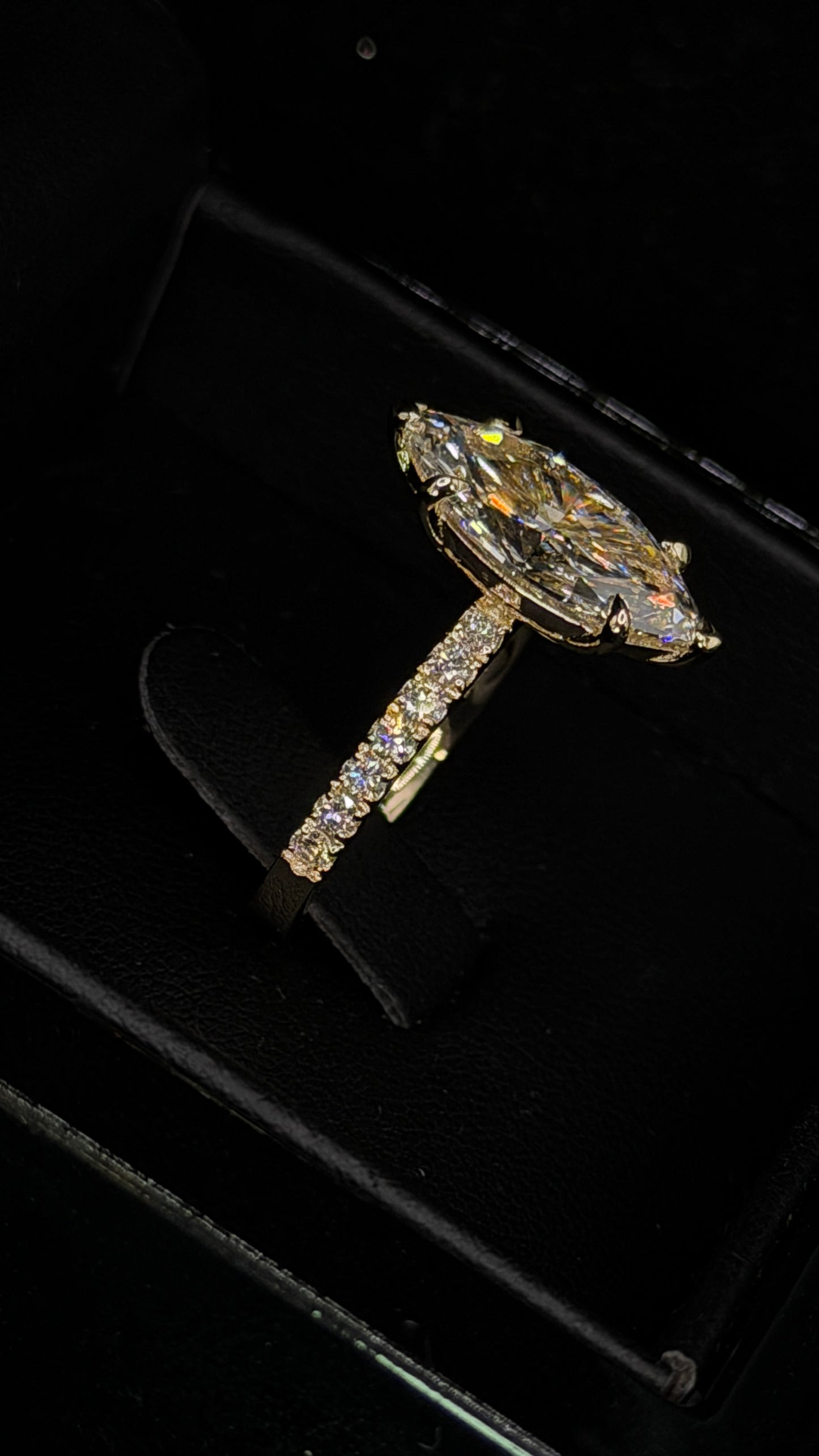 3.00ct Marquise E VVS2 Diamond Shank Engagement Ring – IGI Certified