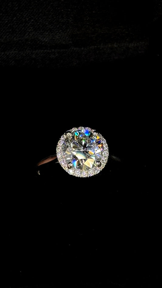 2.00ct Round Brilliant (D VVS2) Diamond Engagement Ring – IGI Certified  Hidden Halo