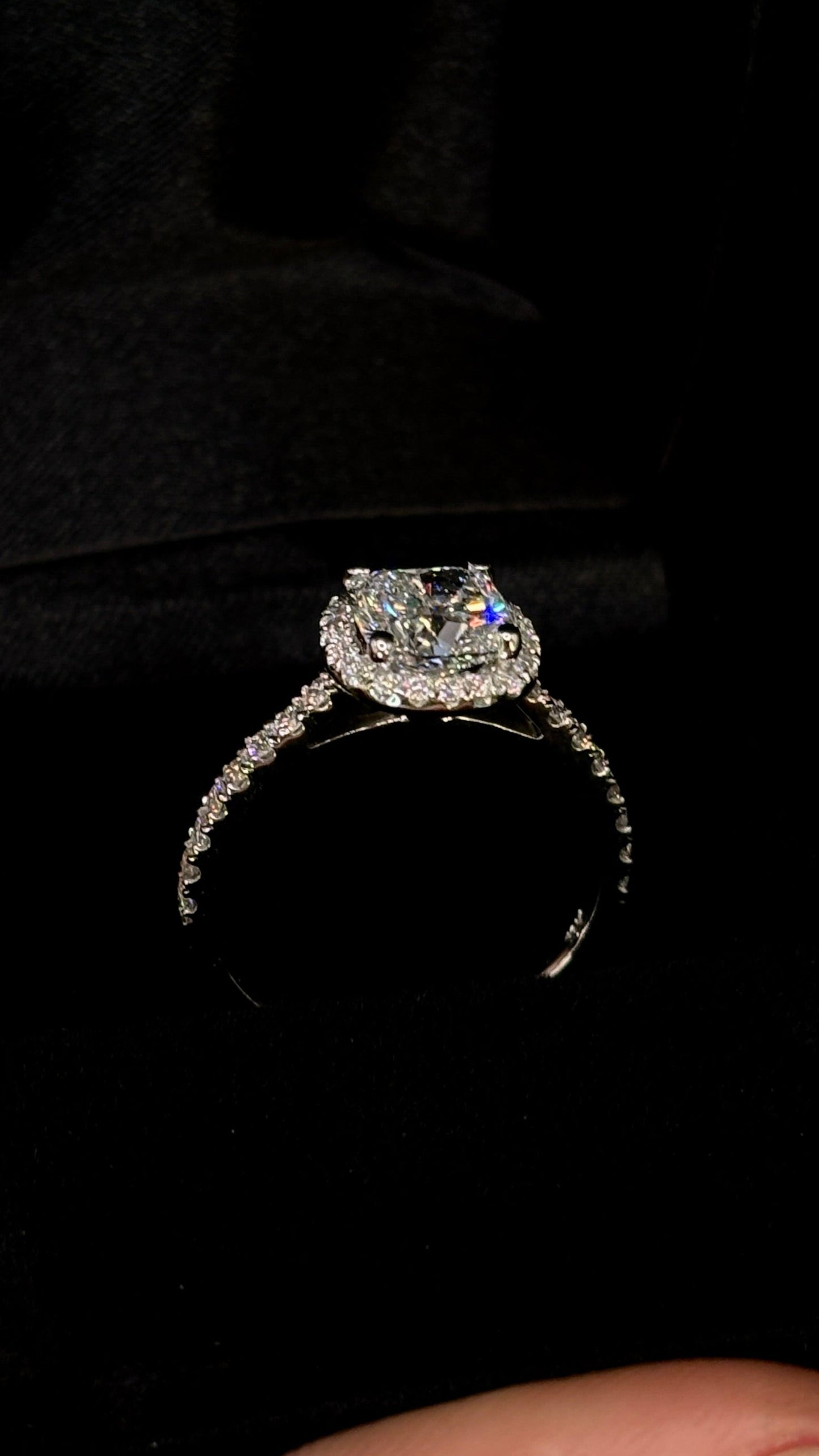 1.50ct Cushion Cut (E VS1) Diamond Engagement Ring – IGI Certified  Halo & Diamond Shank